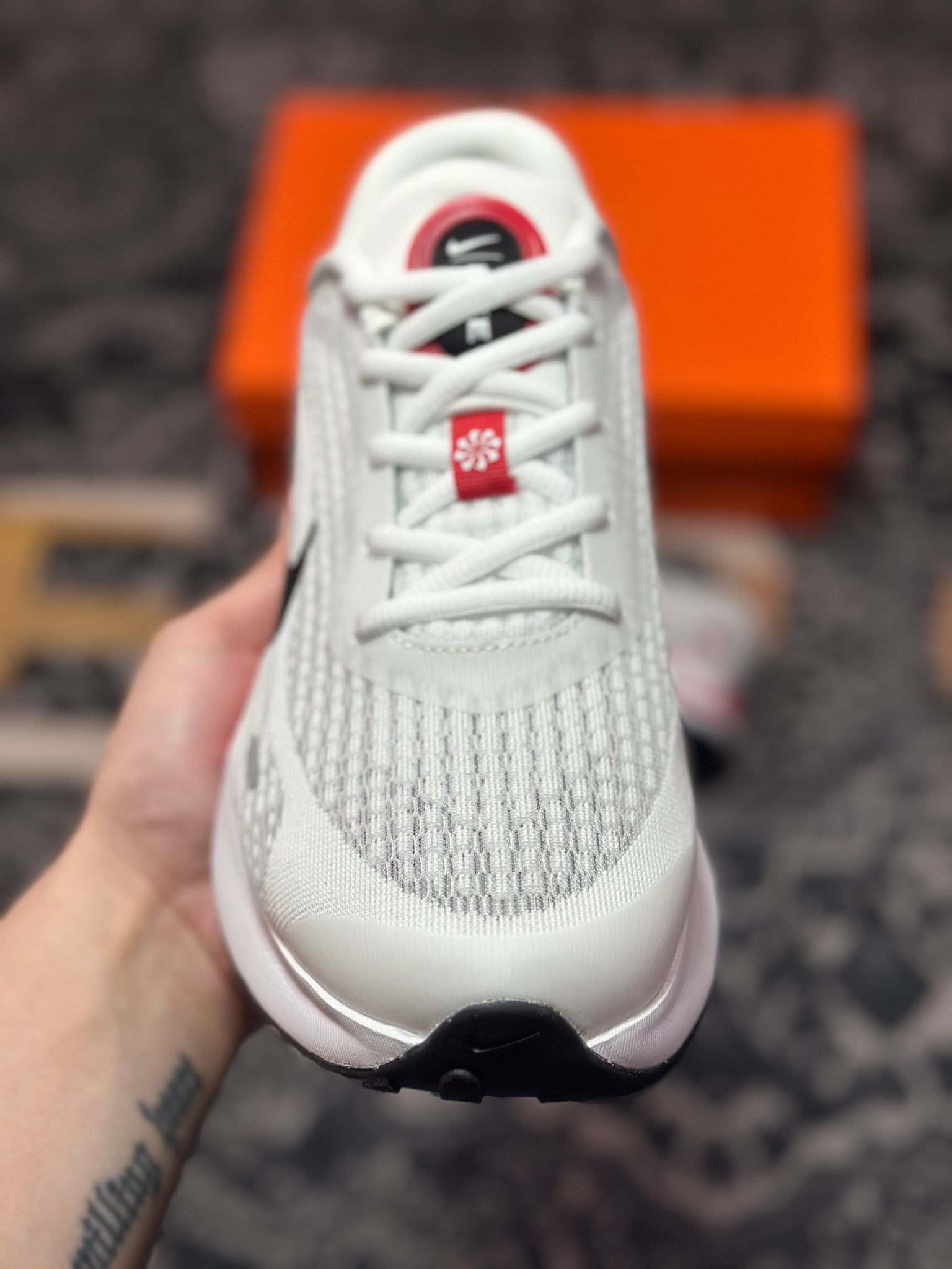 原厂级别 NK Journey Run 舒适简约轻质缓震休闲运动跑步鞋  FN0228-103