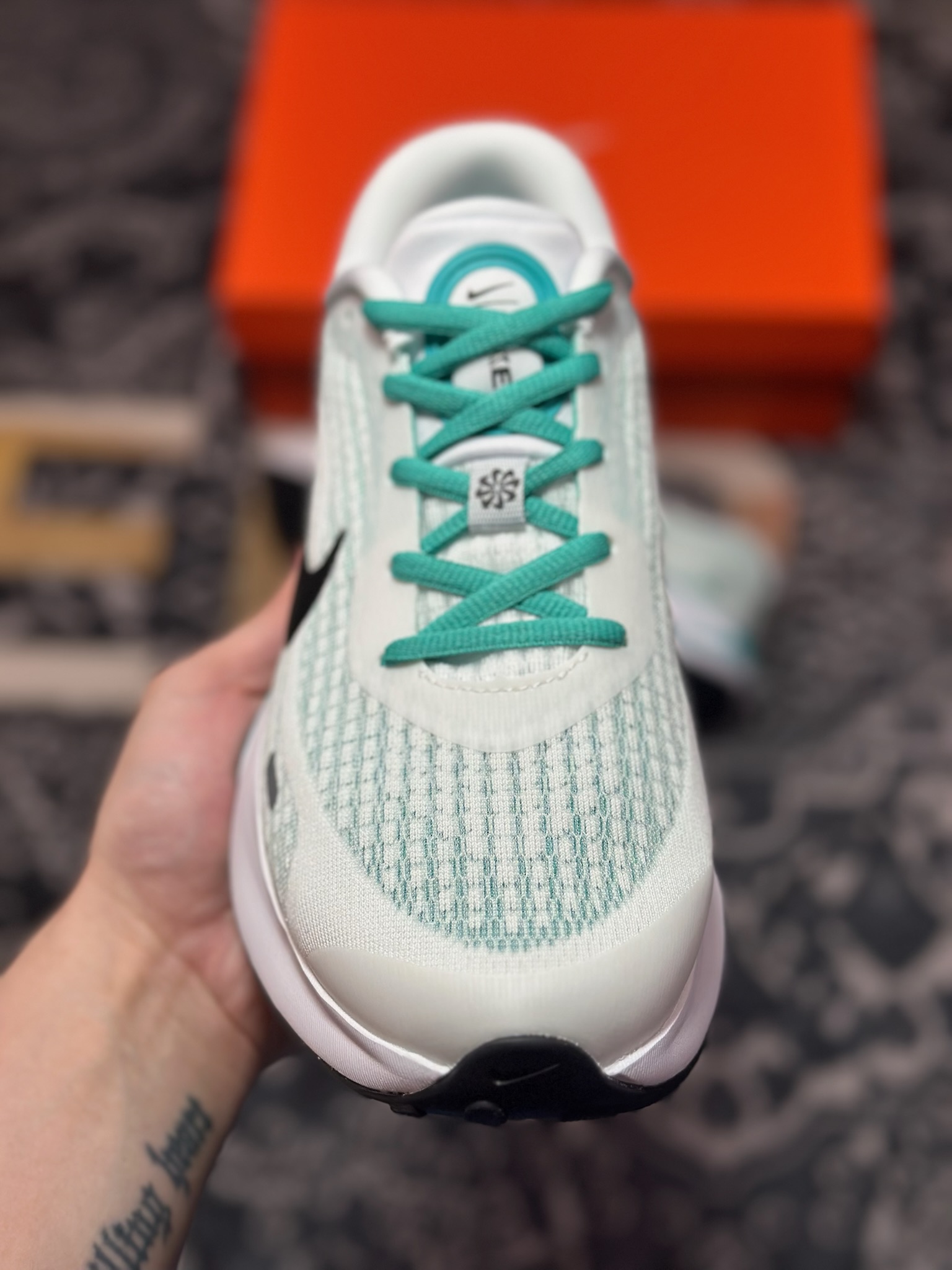 原厂级别 NK Journey Run 舒适简约轻质缓震休闲运动跑步鞋 FN0228-105-Chinese UA Cheap High Quatity Brand Clothes Bags handbags Sneakers wholesale wholesaler seller from China Factory suppliers Fashion Clothing Shoes best Quality Beautiful Price 原厂级别 NK Journey Run 舒适简约轻质缓震休闲运动跑步鞋 FN0228-105