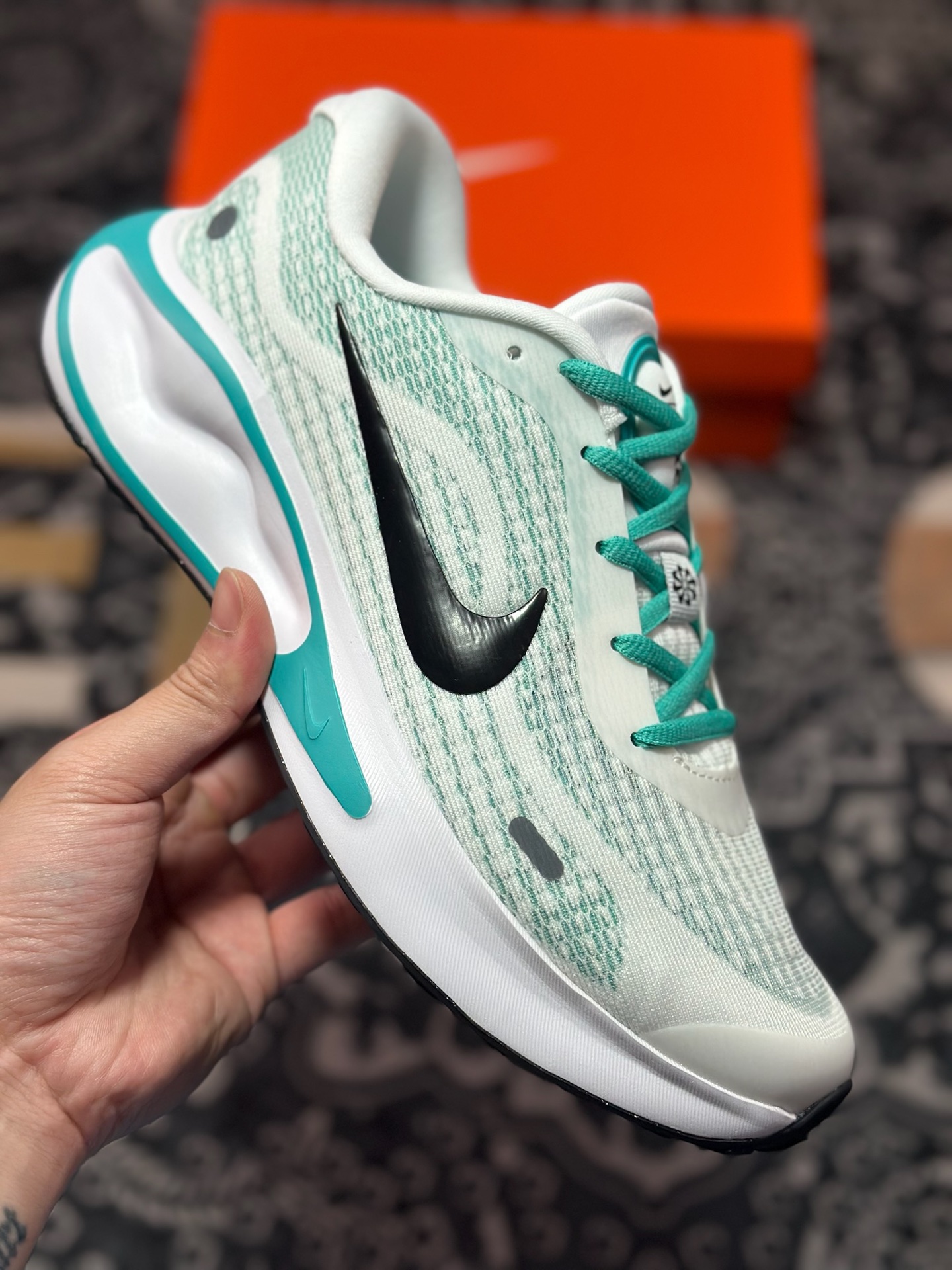 原厂级别 NK Journey Run 舒适简约轻质缓震休闲运动跑步鞋 FN0228-105-Chinese UA Cheap High Quatity Brand Clothes Bags handbags Sneakers wholesale wholesaler seller from China Factory suppliers Fashion Clothing Shoes best Quality Beautiful Price 原厂级别 NK Journey Run 舒适简约轻质缓震休闲运动跑步鞋 FN0228-105