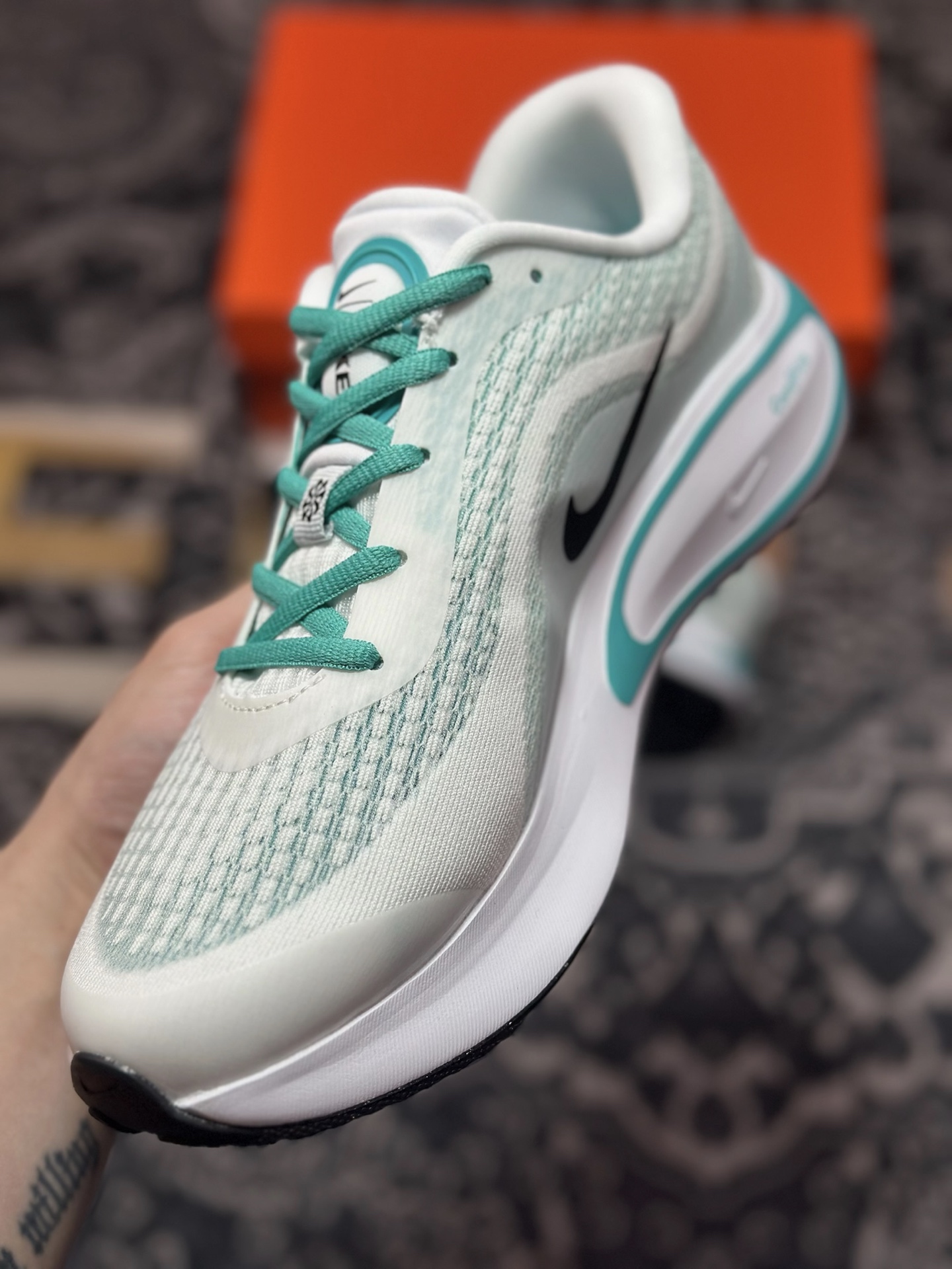 原厂级别 NK Journey Run 舒适简约轻质缓震休闲运动跑步鞋 FN0228-105-Chinese UA Cheap High Quatity Brand Clothes Bags handbags Sneakers wholesale wholesaler seller from China Factory suppliers Fashion Clothing Shoes best Quality Beautiful Price 原厂级别 NK Journey Run 舒适简约轻质缓震休闲运动跑步鞋 FN0228-105