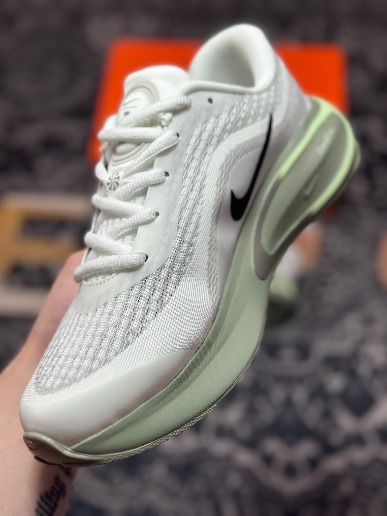 原厂级别 NK Journey Run 舒适简约轻质缓震休闲运动跑步鞋  FN0228-102