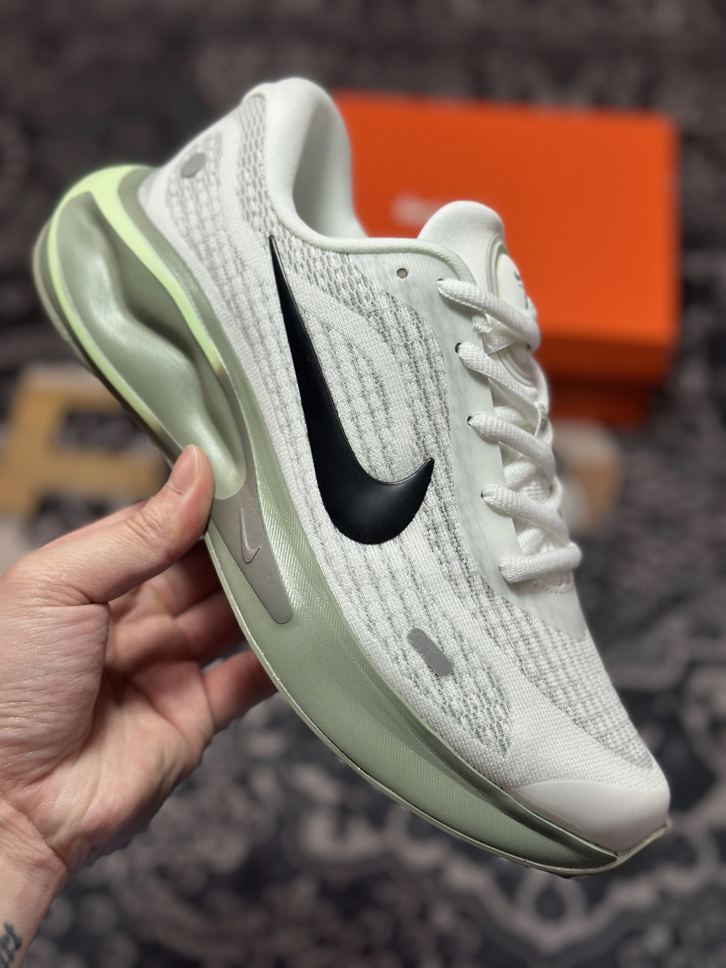 原厂级别 NK Journey Run 舒适简约轻质缓震休闲运动跑步鞋  FN0228-102