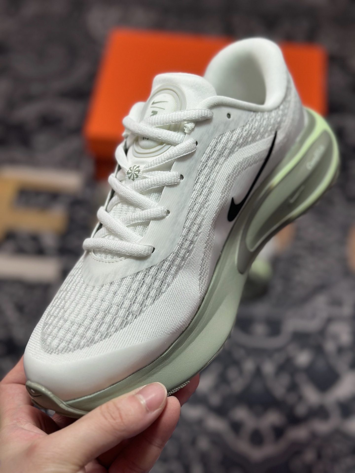 原厂级别 NK Journey Run 舒适简约轻质缓震休闲运动跑步鞋  FN0228-102