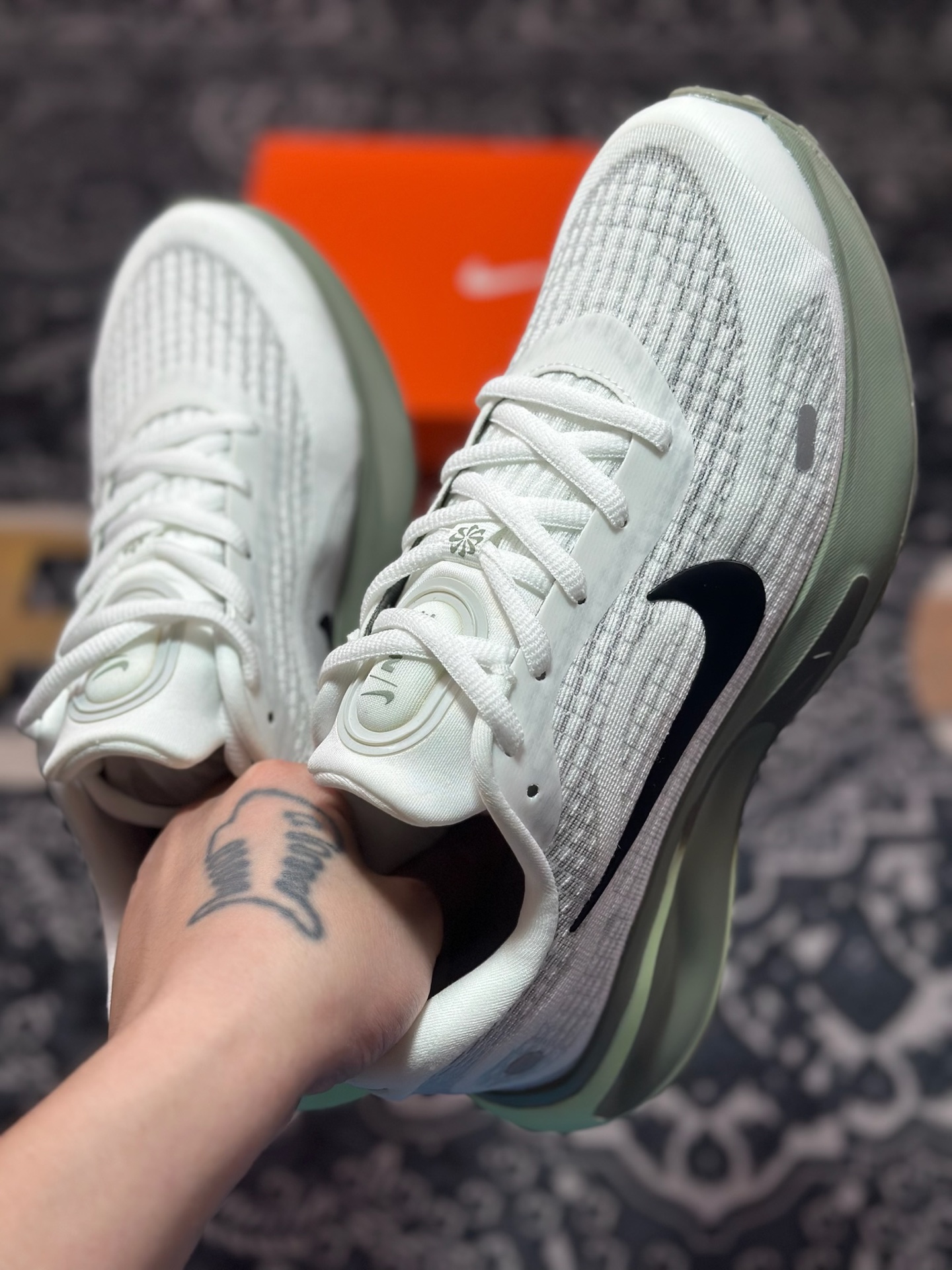 原厂级别 NK Journey Run 舒适简约轻质缓震休闲运动跑步鞋  FN0228-102