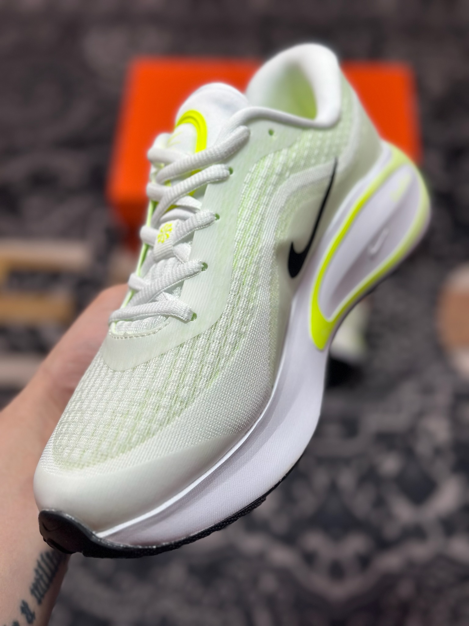 原厂级别 NK Journey Run 舒适简约轻质缓震休闲运动跑步鞋  FN0228-700