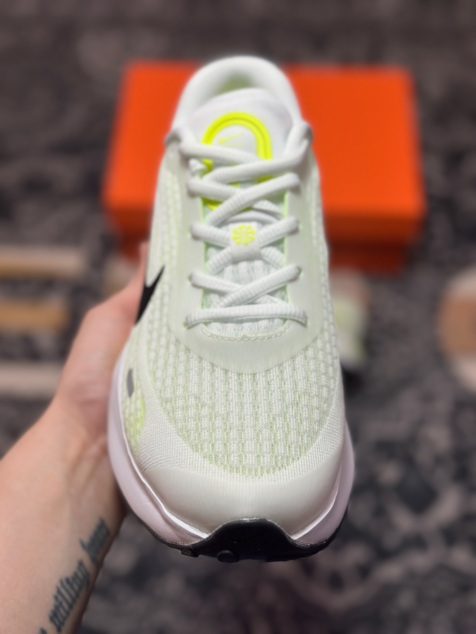 原厂级别 NK Journey Run 舒适简约轻质缓震休闲运动跑步鞋  FN0228-700