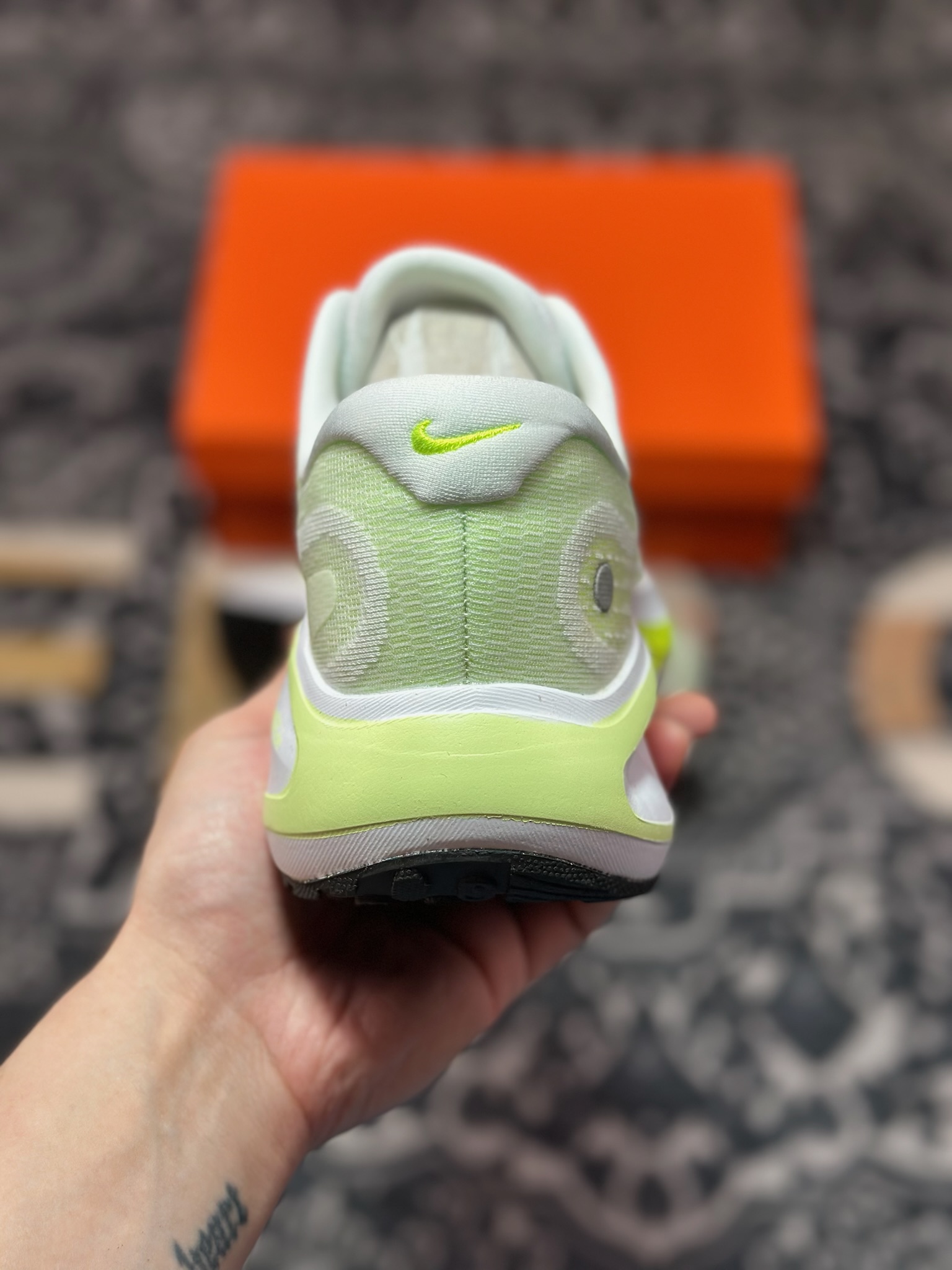 原厂级别 NK Journey Run 舒适简约轻质缓震休闲运动跑步鞋  FN0228-700