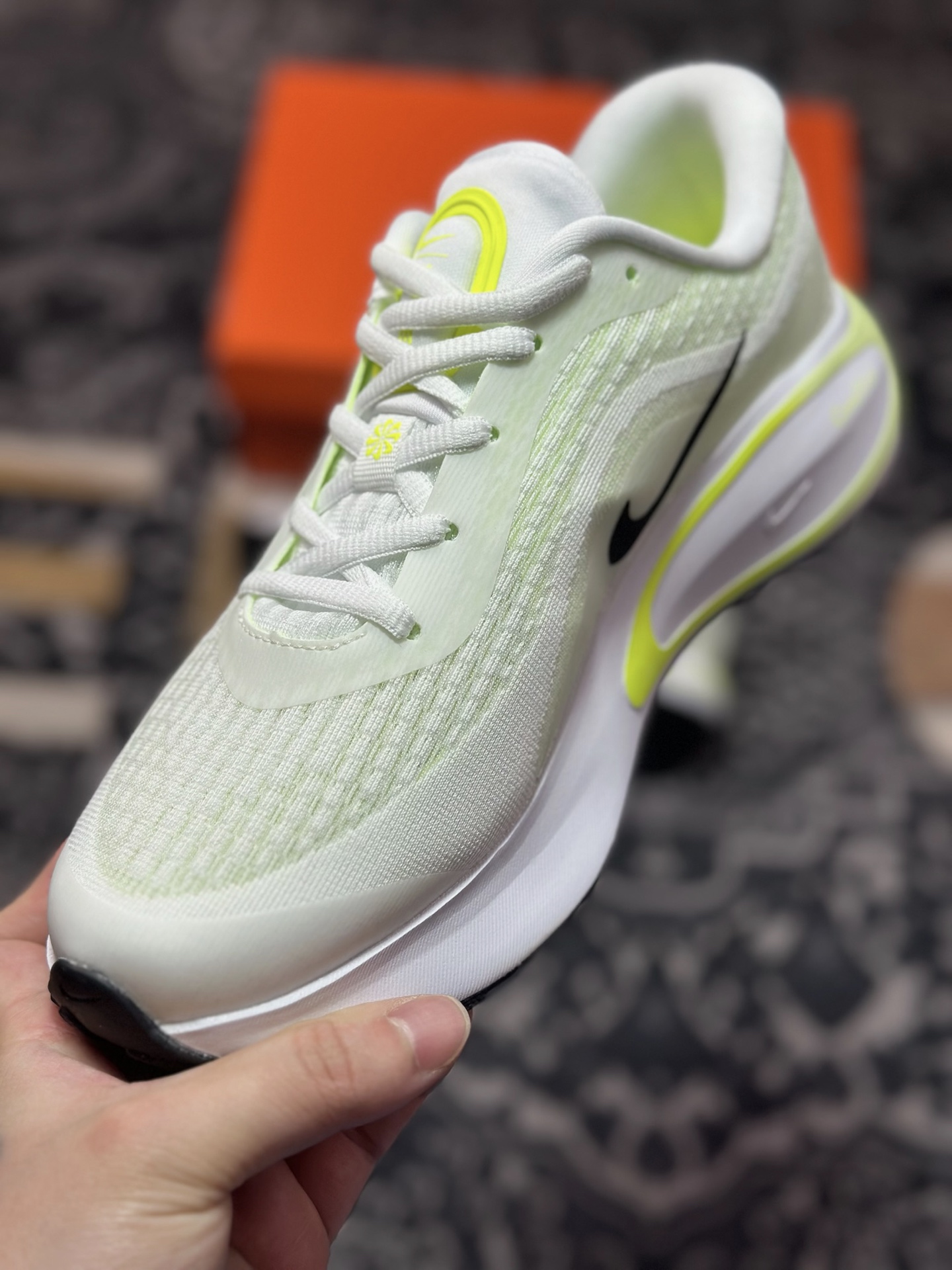 原厂级别 NK Journey Run 舒适简约轻质缓震休闲运动跑步鞋  FN0228-700