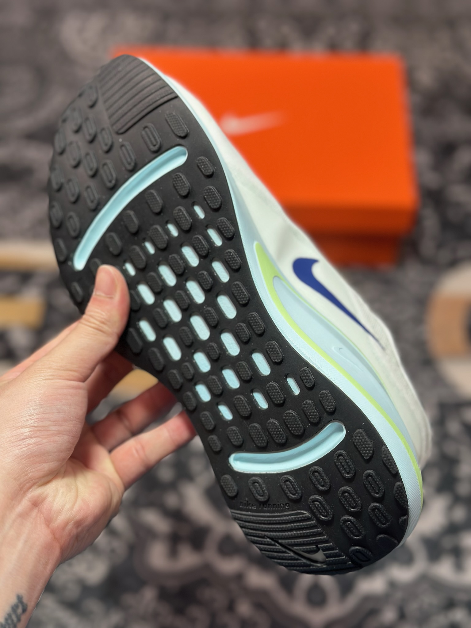 原厂级别 NK Journey Run 舒适简约轻质缓震休闲运动跑步鞋  FN0228-101