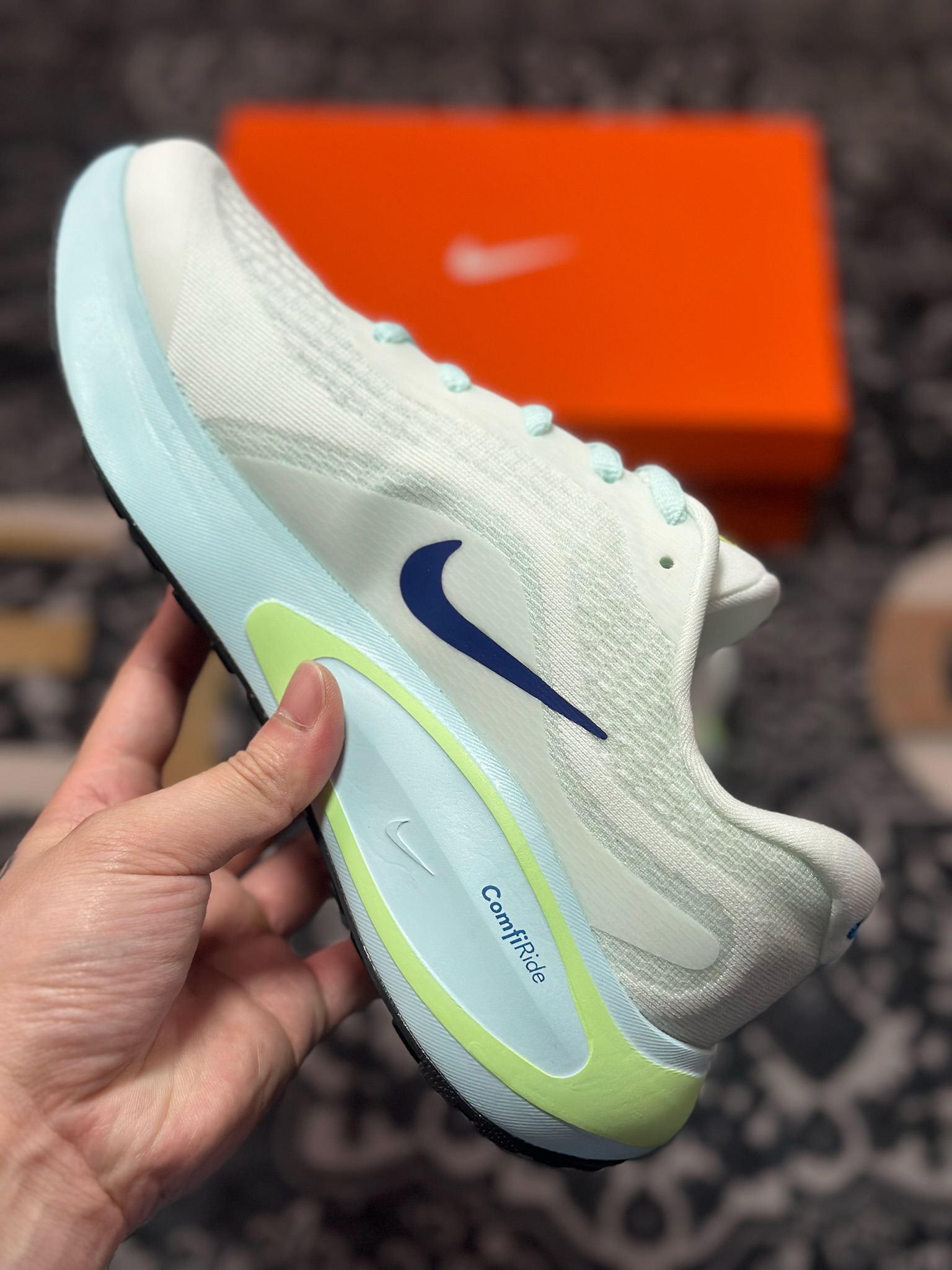 原厂级别 NK Journey Run 舒适简约轻质缓震休闲运动跑步鞋  FN0228-101