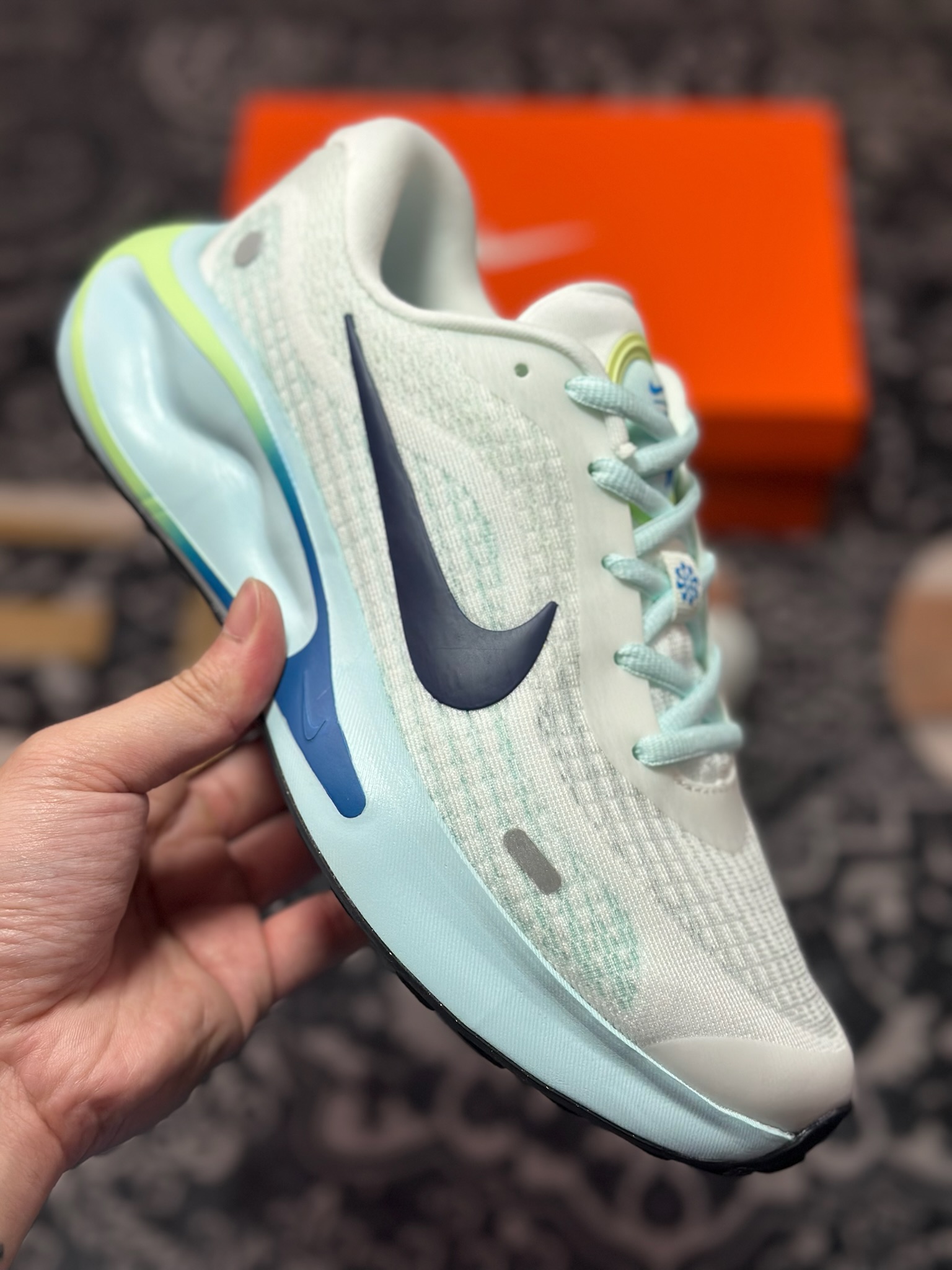 原厂级别 NK Journey Run 舒适简约轻质缓震休闲运动跑步鞋  FN0228-101