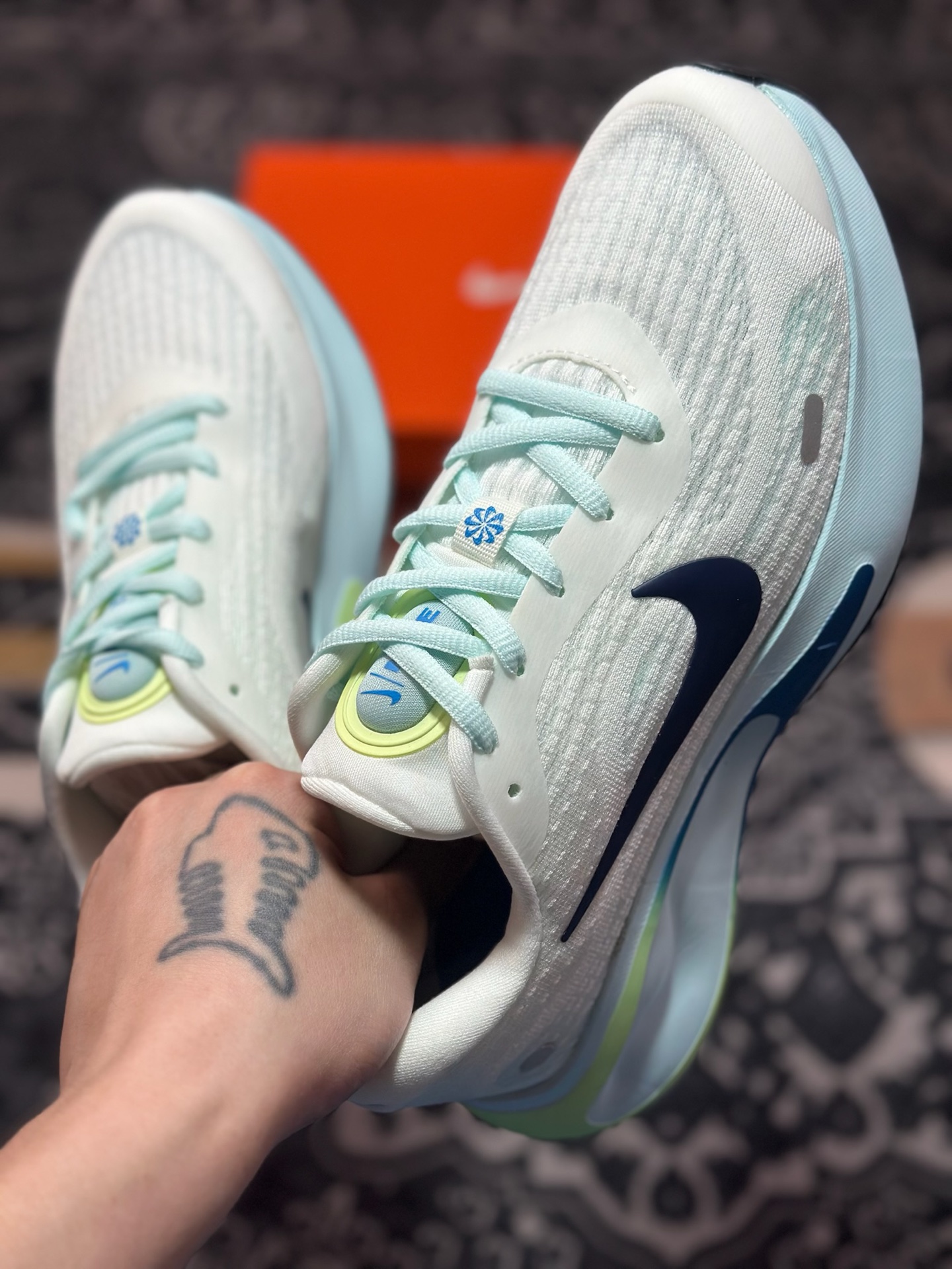 原厂级别 NK Journey Run 舒适简约轻质缓震休闲运动跑步鞋  FN0228-101