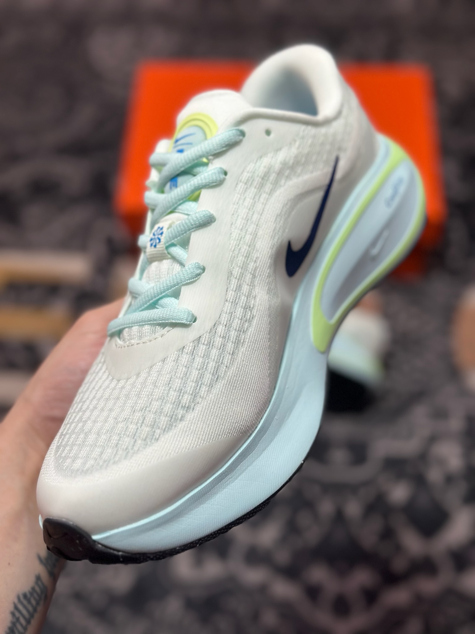 原厂级别 NK Journey Run 舒适简约轻质缓震休闲运动跑步鞋  FN0228-101