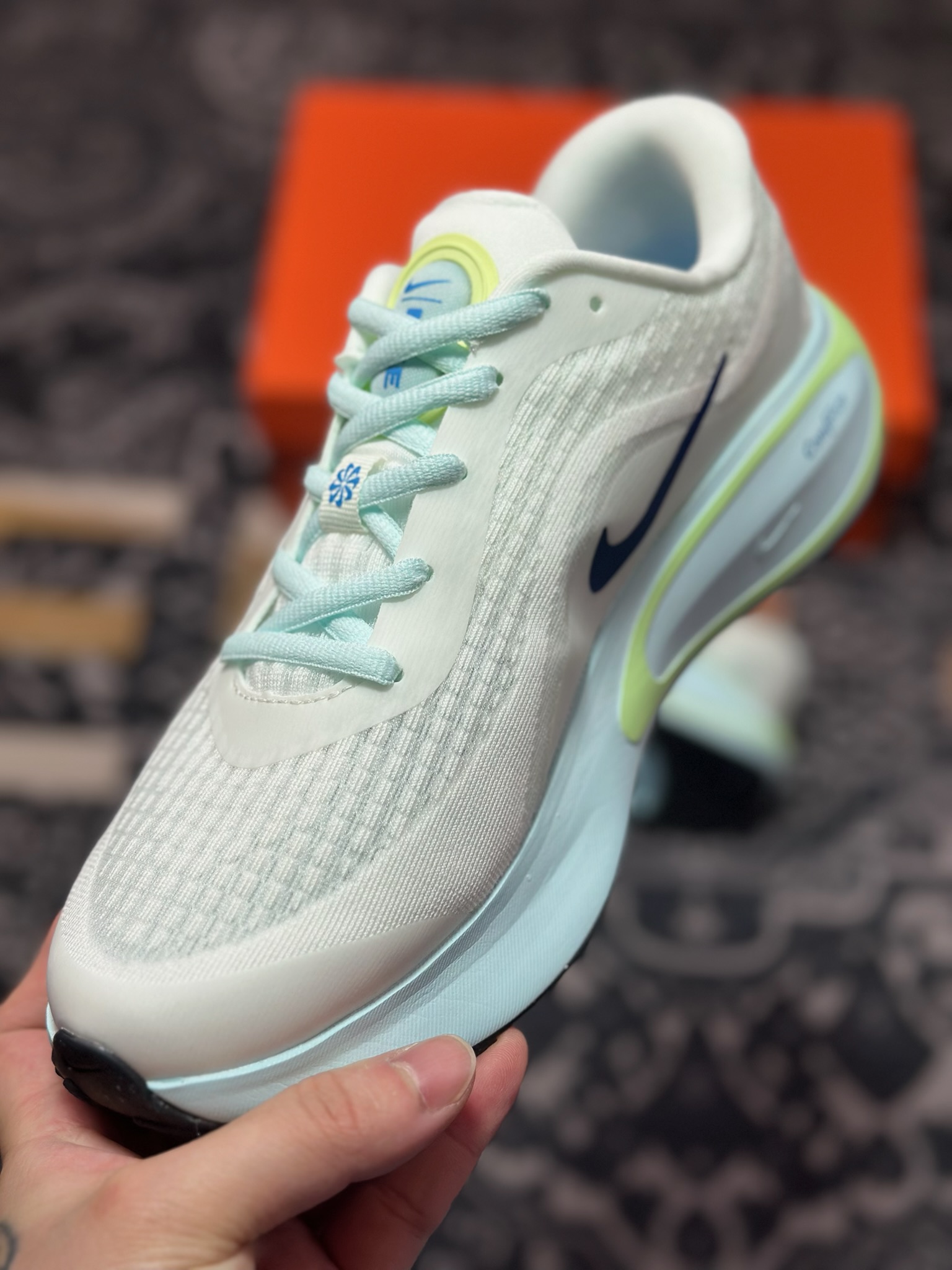 原厂级别 NK Journey Run 舒适简约轻质缓震休闲运动跑步鞋  FN0228-101