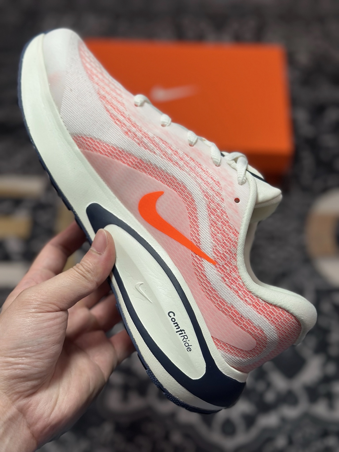 原厂级别 NK Journey Run 舒适简约轻质缓震休闲运动跑步鞋 FN0228-100