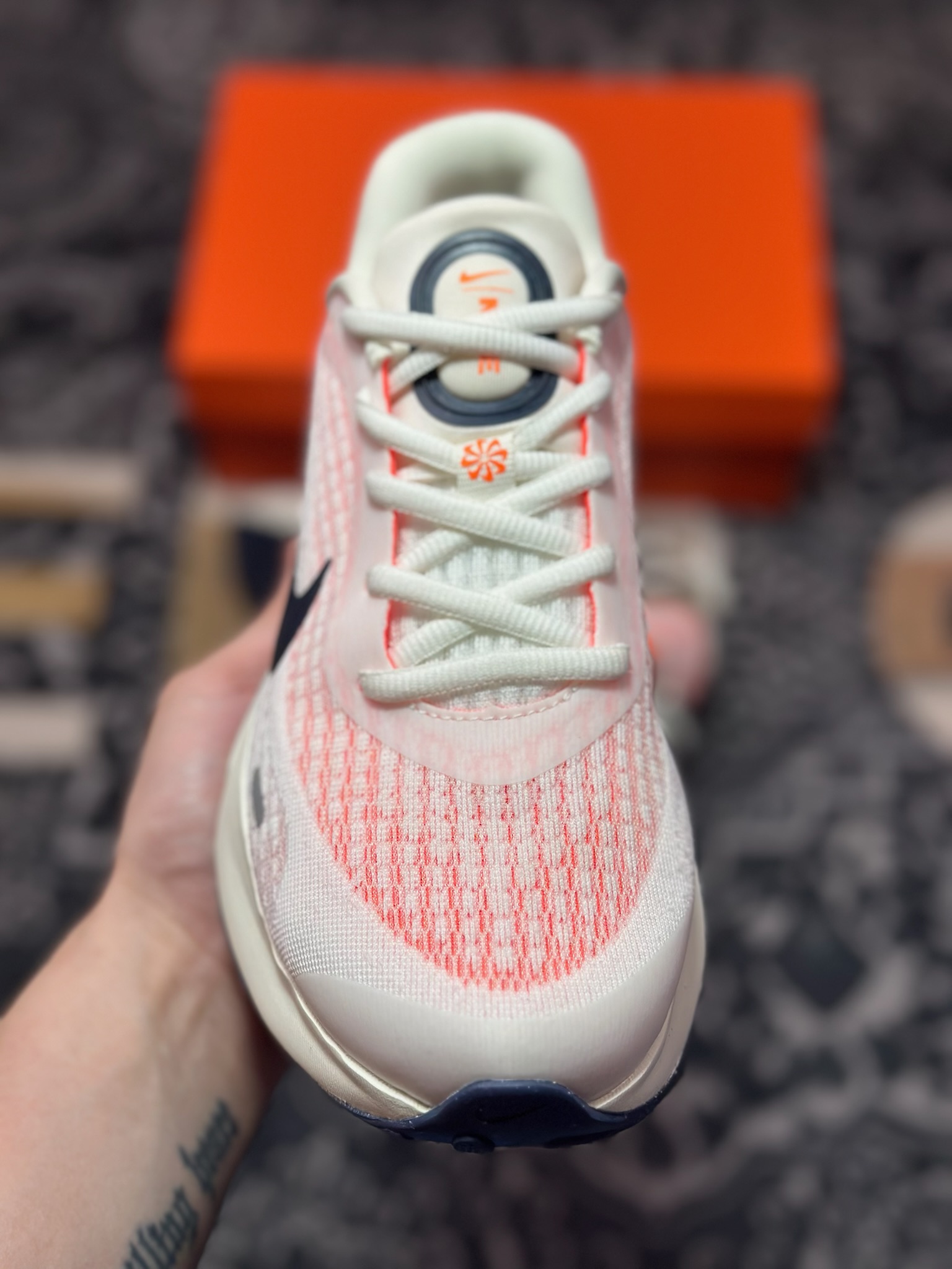 原厂级别 NK Journey Run 舒适简约轻质缓震休闲运动跑步鞋 FN0228-100