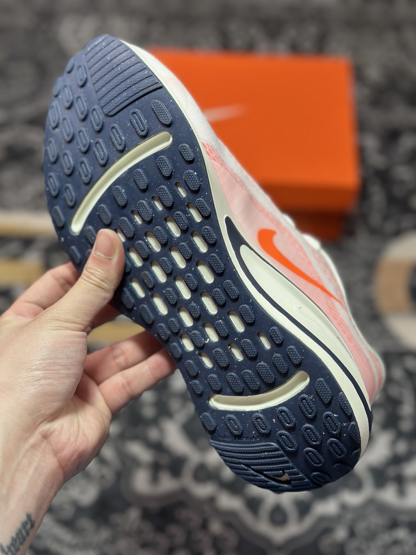 原厂级别 NK Journey Run 舒适简约轻质缓震休闲运动跑步鞋 FN0228-100