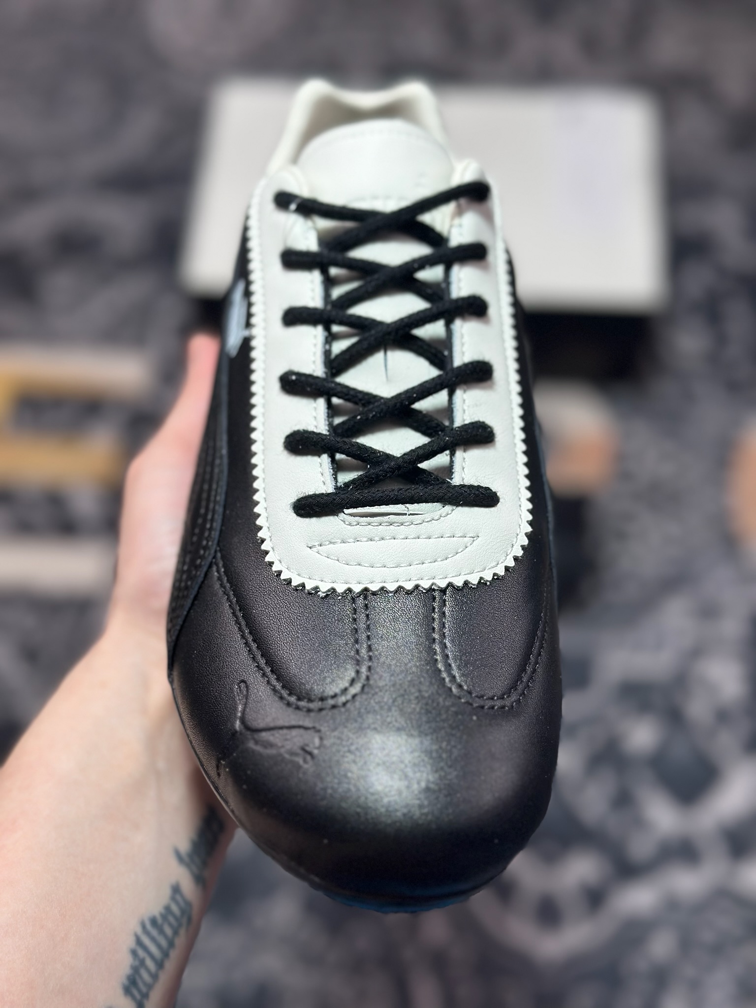 原装级别 PUMA Speedcat OG 百搭单品 彪马 PUMA Speedcat OG 舒适运动 防滑轻便 低帮 生活休闲鞋 404267-02-Chinese UA Cheap High Quatity Brand Clothes Bags handbags Sneakers wholesale wholesaler seller from China Factory suppliers Fashion Clothing Shoes best Quality Beautiful Price 原装级别 PUMA Speedcat OG 百搭单品 彪马 PUMA Speedcat OG 舒适运动 防滑轻便 低帮 生活休闲鞋 404267-02