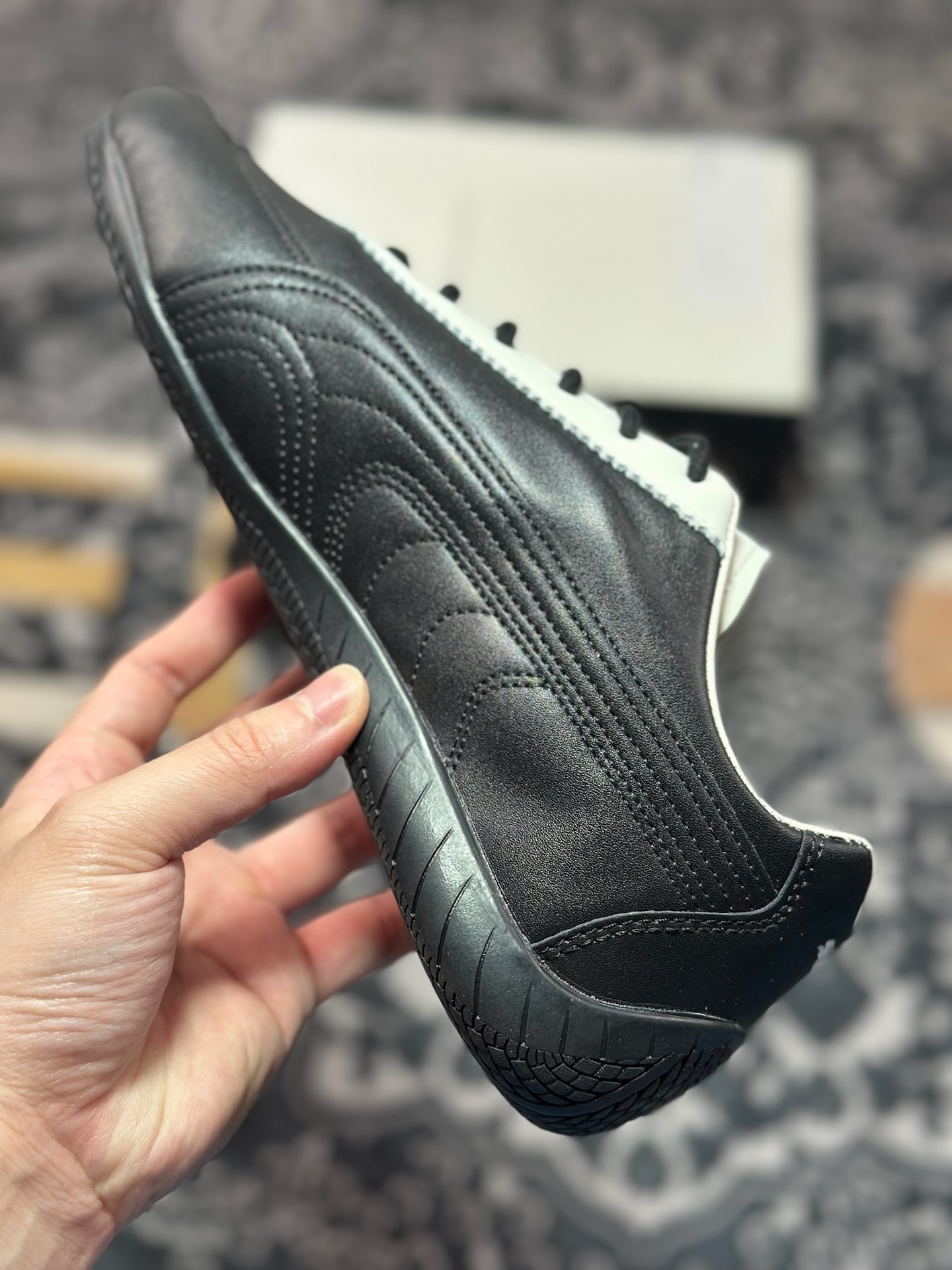 原装级别 PUMA Speedcat OG 百搭单品 彪马 PUMA Speedcat OG 舒适运动 防滑轻便 低帮 生活休闲鞋 404267-02-Chinese UA Cheap High Quatity Brand Clothes Bags handbags Sneakers wholesale wholesaler seller from China Factory suppliers Fashion Clothing Shoes best Quality Beautiful Price 原装级别 PUMA Speedcat OG 百搭单品 彪马 PUMA Speedcat OG 舒适运动 防滑轻便 低帮 生活休闲鞋 404267-02