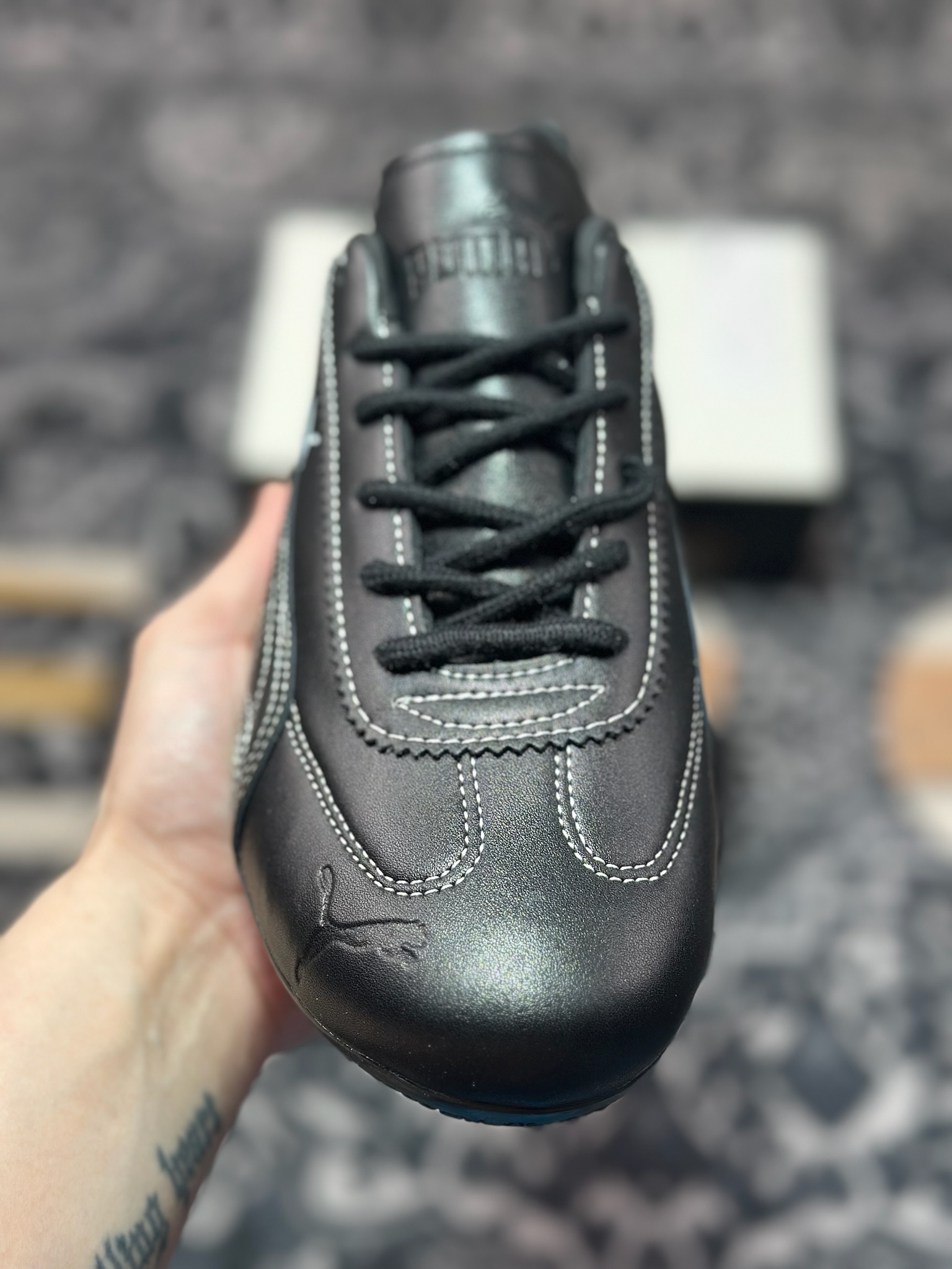 原装级别 PUMA Speedcat OG 百搭单品 彪马 PUMA Speedcat OG 舒适运动 防滑轻便 低帮 生活休闲鞋 404267-01-Chinese UA Cheap High Quatity Brand Clothes Bags handbags Sneakers wholesale wholesaler seller from China Factory suppliers Fashion Clothing Shoes best Quality Beautiful Price 原装级别 PUMA Speedcat OG 百搭单品 彪马 PUMA Speedcat OG 舒适运动 防滑轻便 低帮 生活休闲鞋 404267-01