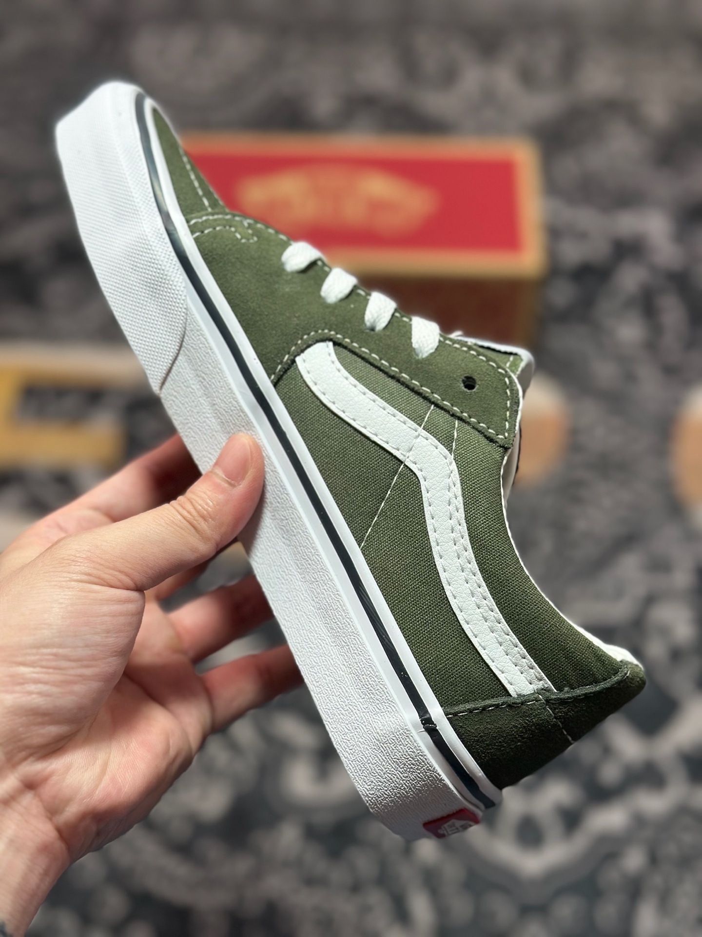 Vans SK8-Low 草绿色 全新一代 低帮硫化帆布鞋 VN0A4UUK0FI Vans SK8-Low 草绿色 全新一代 低帮硫化帆布鞋 VN0A4UUK0FI