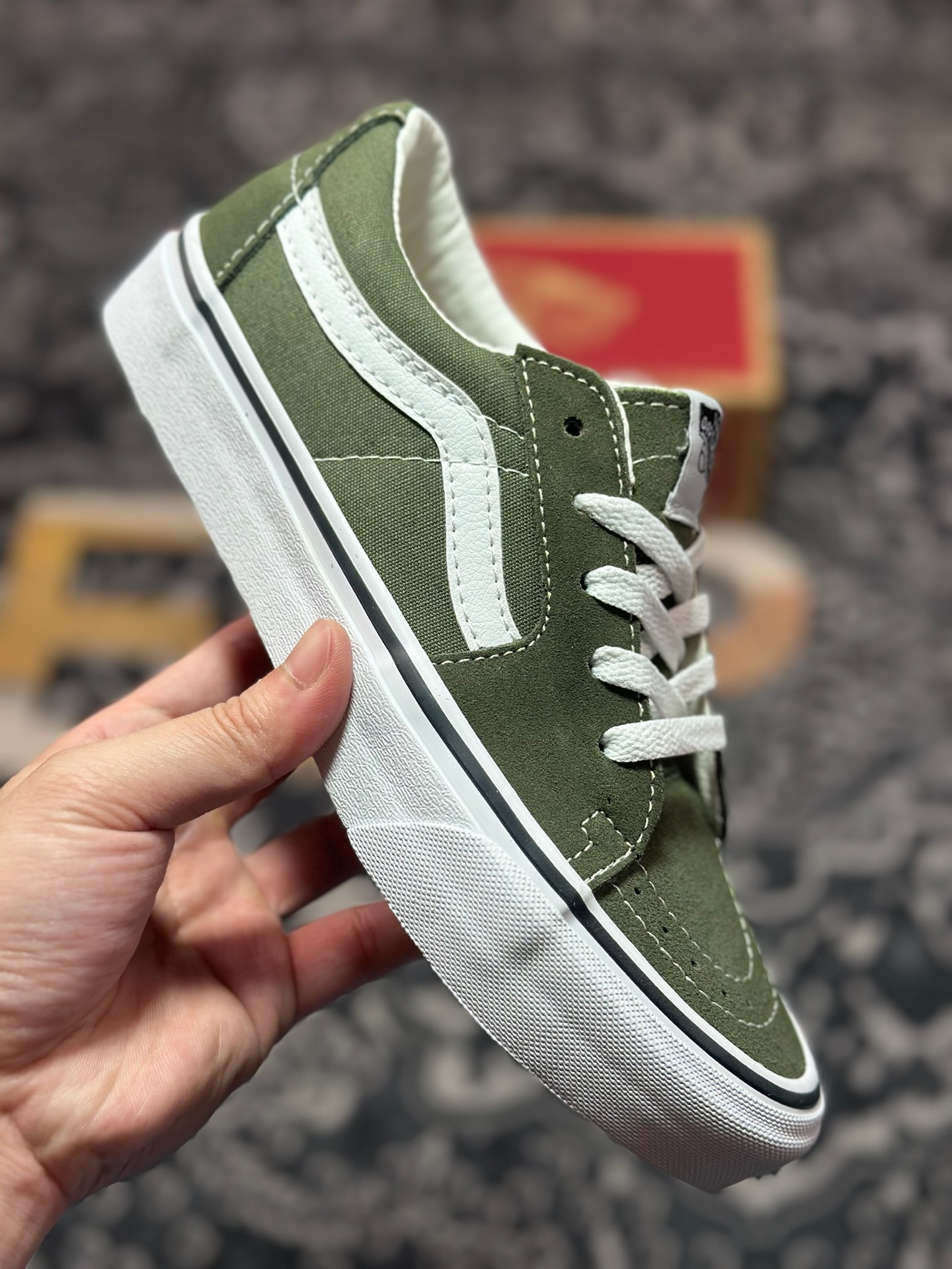 Vans SK8-Low 草绿色 全新一代 低帮硫化帆布鞋 VN0A4UUK0FI Vans SK8-Low 草绿色 全新一代 低帮硫化帆布鞋 VN0A4UUK0FI