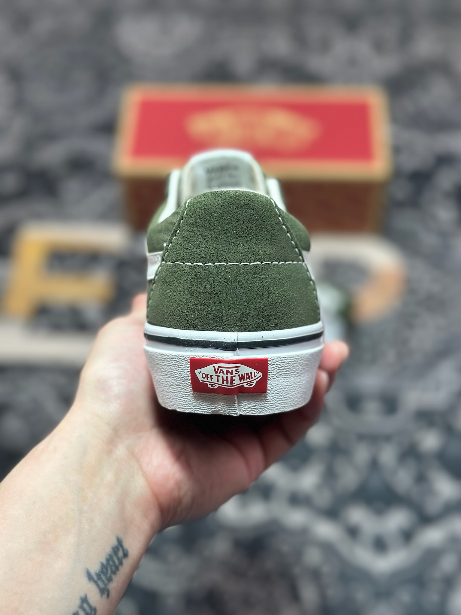 Vans SK8-Low 草绿色 全新一代 低帮硫化帆布鞋 VN0A4UUK0FI Vans SK8-Low 草绿色 全新一代 低帮硫化帆布鞋 VN0A4UUK0FI