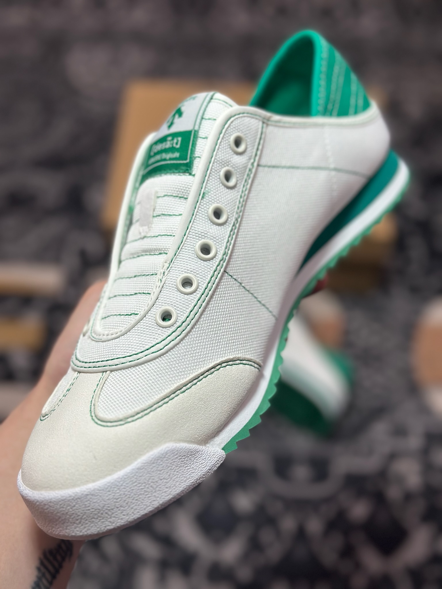 0 原装级别 DESCENTE Sport Style Chron Racer迪桑特舒适百搭防滑耐磨低帮生活休闲鞋