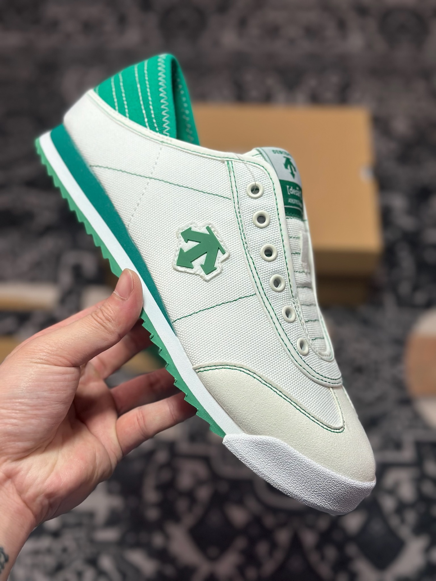 0 原装级别 DESCENTE Sport Style Chron Racer迪桑特舒适百搭防滑耐磨低帮生活休闲鞋