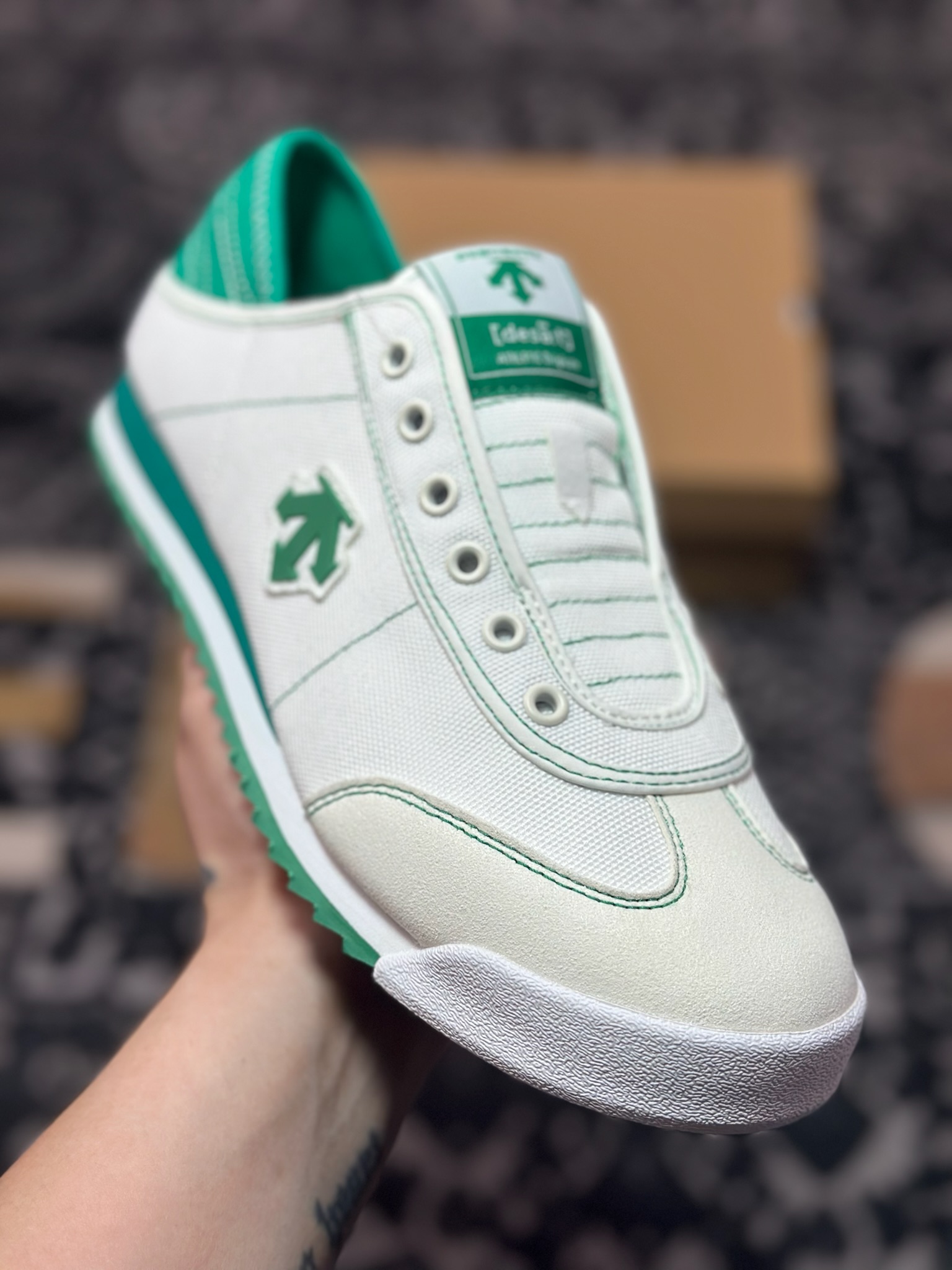 0 原装级别 DESCENTE Sport Style Chron Racer迪桑特舒适百搭防滑耐磨低帮生活休闲鞋