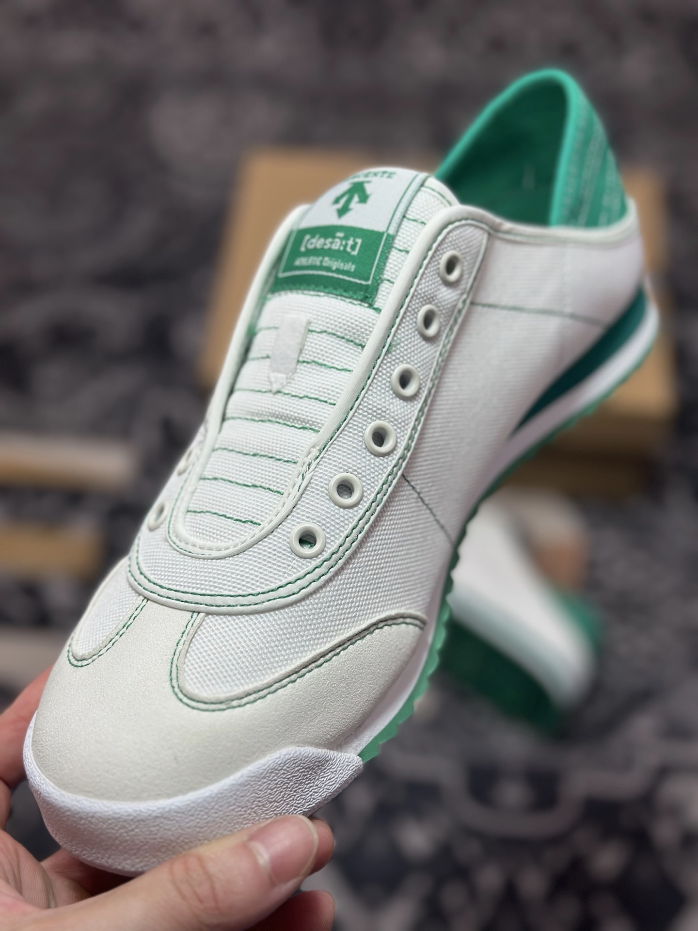 0 原装级别 DESCENTE Sport Style Chron Racer迪桑特舒适百搭防滑耐磨低帮生活休闲鞋