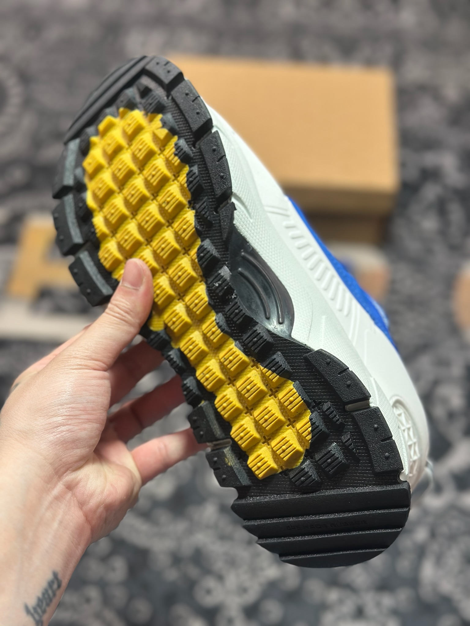 Nike Zoom Vomero 5 Roam”Racer Blue”佛莫罗5代徒步版系列经典复古增高厚底休闲运动慢跑鞋“白赛车蓝”FV2295-400