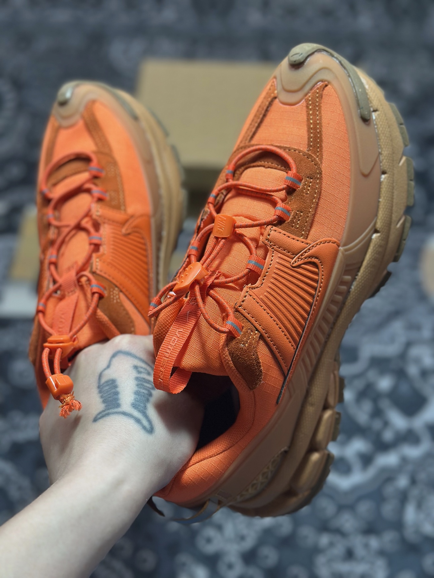 Nike Zoom Vomero 5 Roam佛莫罗5代徒步版系列经典复古增高厚底休闲运动慢跑鞋“卡其橙”FV2295-800 Nike Zoom Vomero 5 Roam佛莫罗5代徒步版系列经典复古增高厚底休闲运动慢跑鞋“卡其橙”FV2295-800