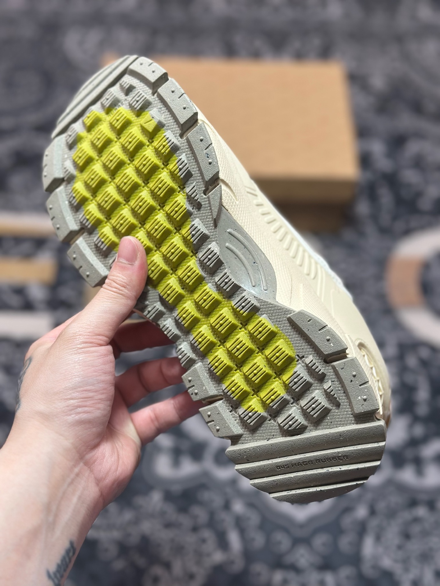 Nike Zoom Vomero 5 Roam佛莫罗5代徒步版系列经典复古增高厚底休闲运动慢跑鞋“杏白”FV2295-101 Nike Zoom Vomero 5 Roam佛莫罗5代徒步版系列经典复古增高厚底休闲运动慢跑鞋“杏白”FV2295-101