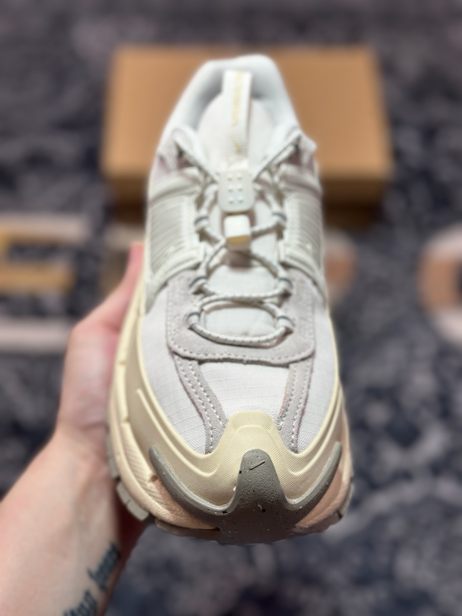 Nike Zoom Vomero 5 Roam佛莫罗5代徒步版系列经典复古增高厚底休闲运动慢跑鞋“杏白”FV2295-101 Nike Zoom Vomero 5 Roam佛莫罗5代徒步版系列经典复古增高厚底休闲运动慢跑鞋“杏白”FV2295-101