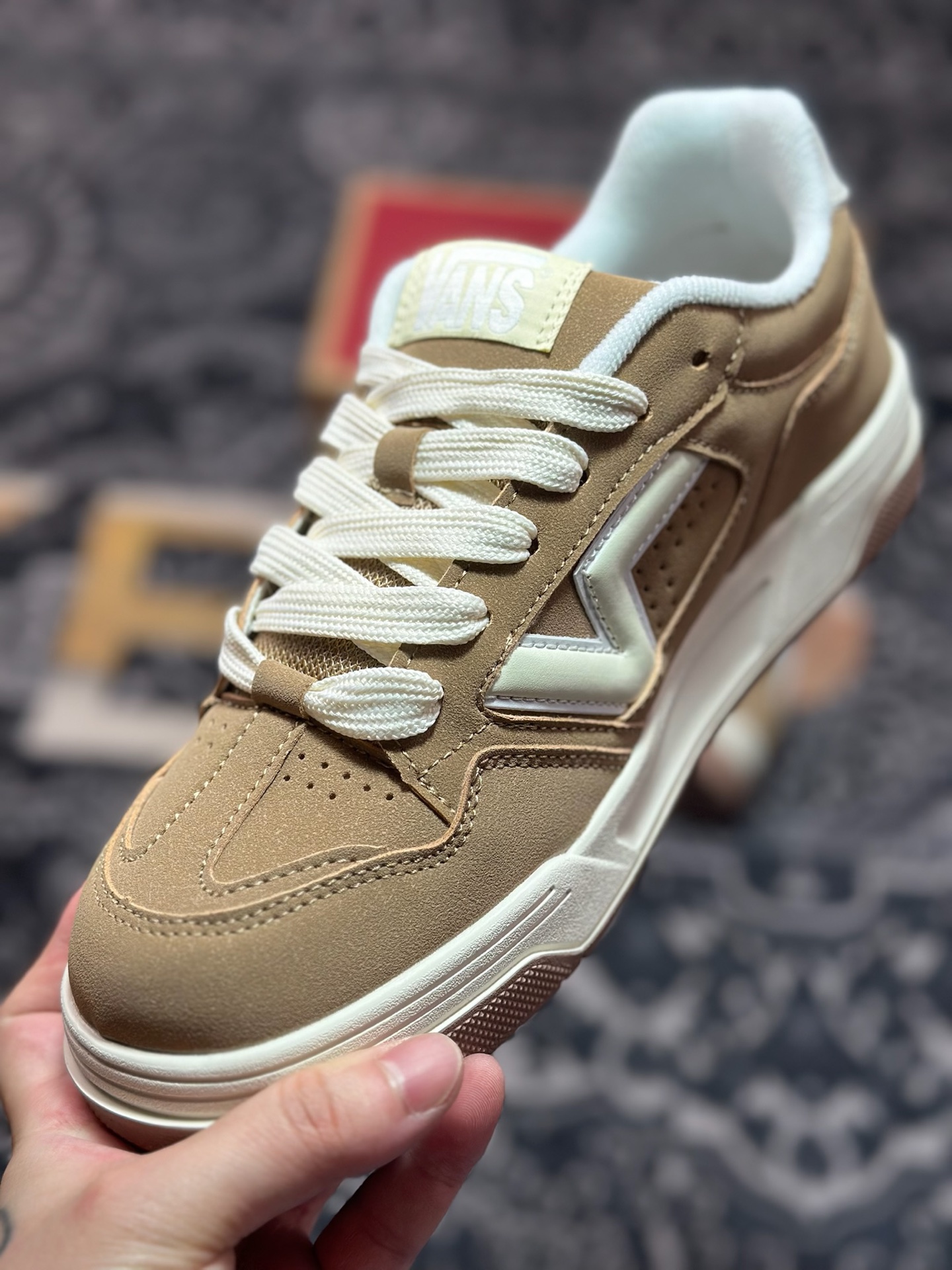 Vans Upland CL 棕色 范斯官方 美式复古休闲运动鞋  VN000D1HE2V