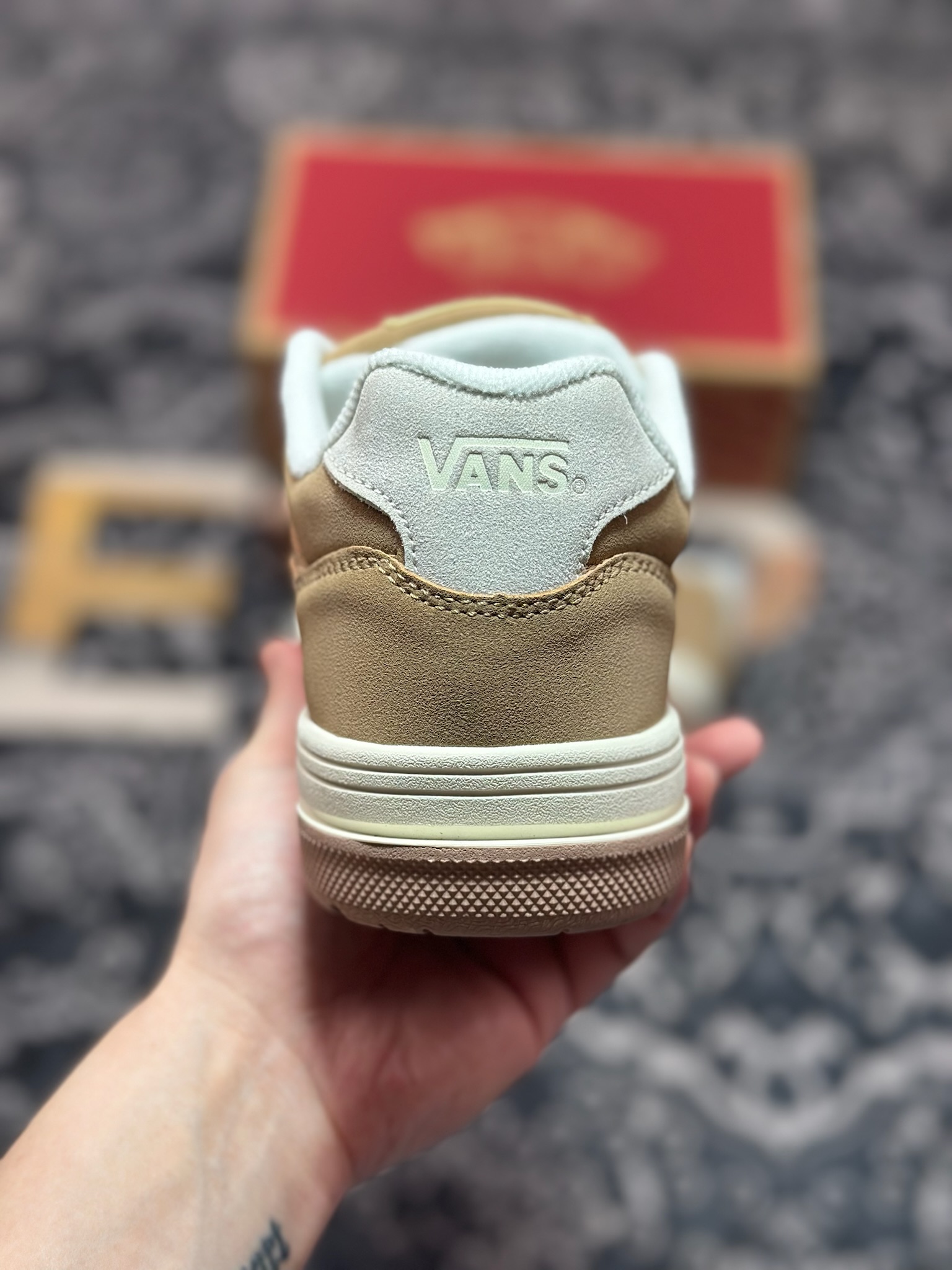 Vans Upland CL 棕色 范斯官方 美式复古休闲运动鞋  VN000D1HE2V