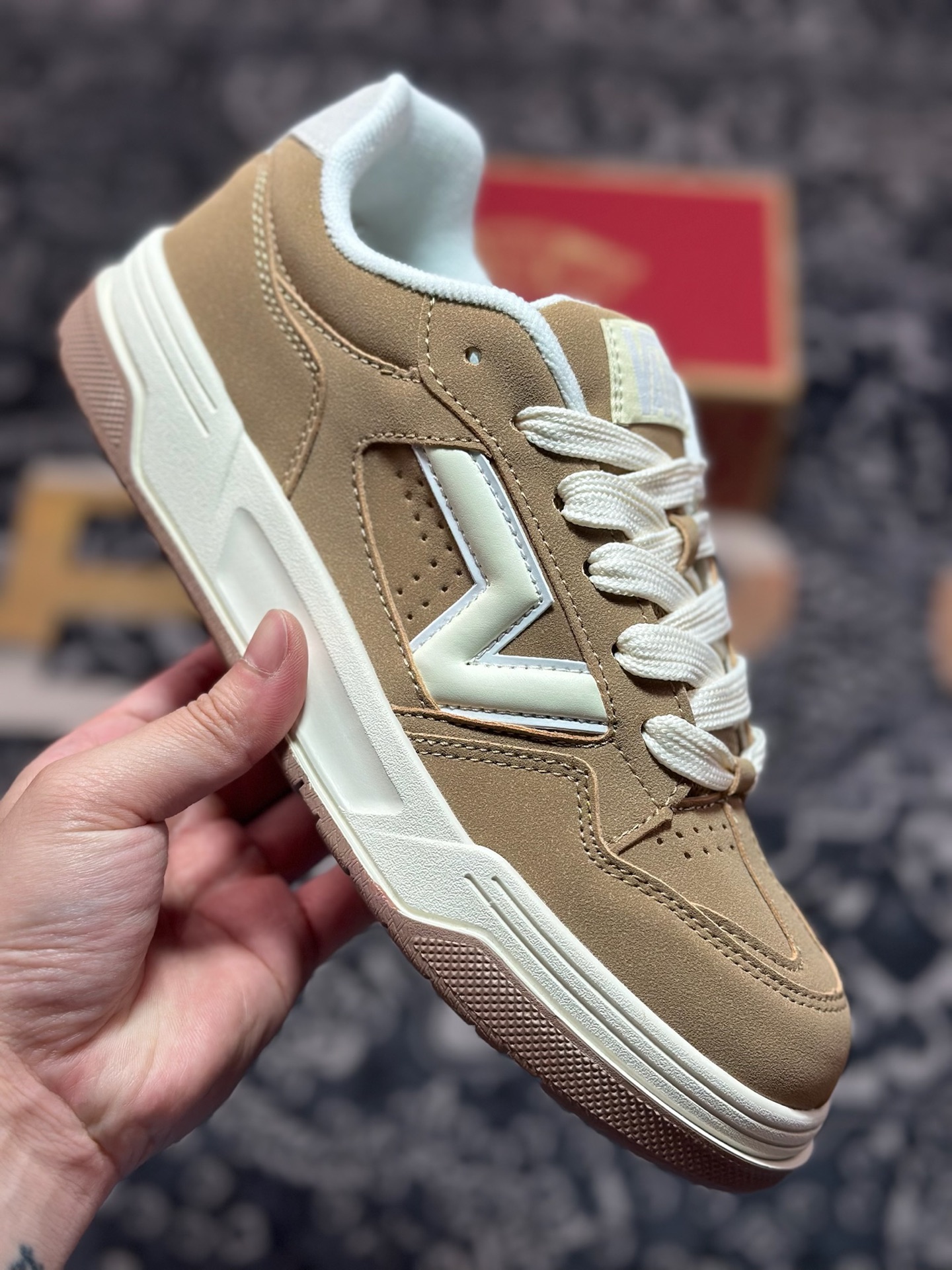 Vans Upland CL 棕色 范斯官方 美式复古休闲运动鞋  VN000D1HE2V