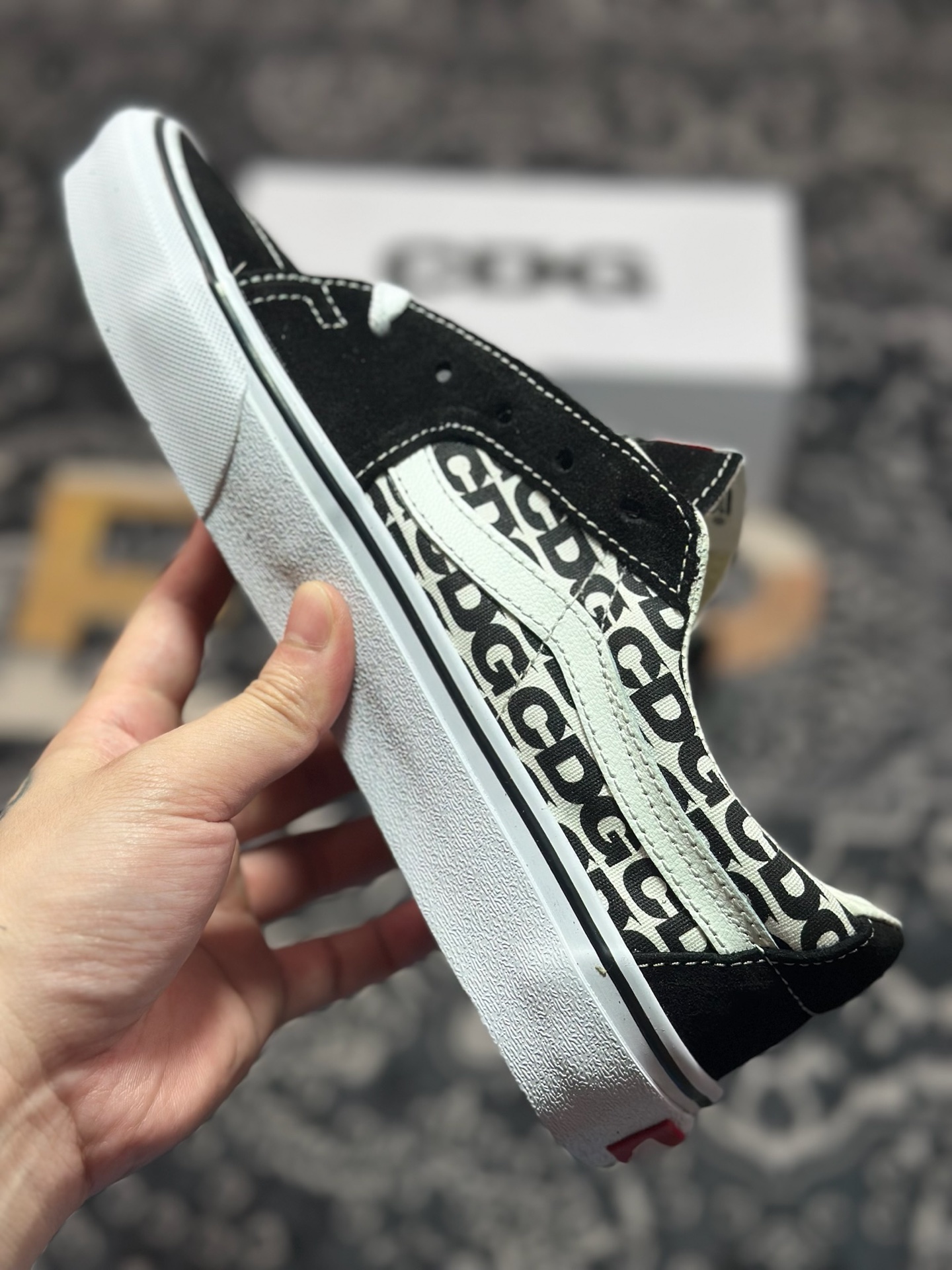 Vans SK8-Low x CDG联名 全新一代 低帮硫化帆布鞋