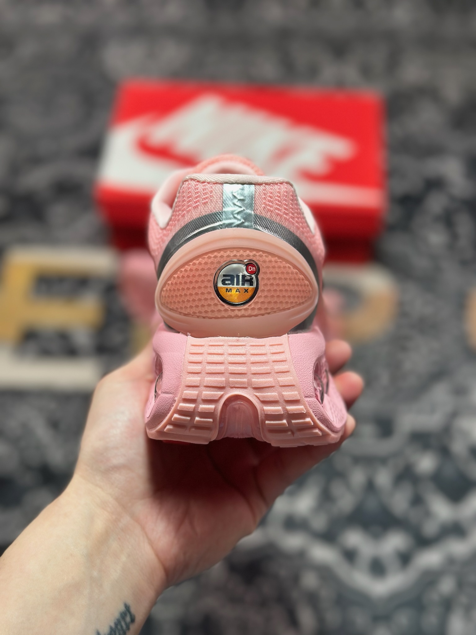 耐克Nike Air Max Dn PremiumDN系列低帮豆荚型气垫百搭休闲运动慢跑鞋“珊瑚橘粉” DV3337-601-Chinese UA Cheap High Quatity Brand Clothes Bags handbags Sneakers wholesale wholesaler seller from China Factory suppliers Fashion Clothing Shoes best Quality Beautiful Price 耐克Nike Air Max Dn PremiumDN系列低帮豆荚型气垫百搭休闲运动慢跑鞋“珊瑚橘粉” DV3337-601