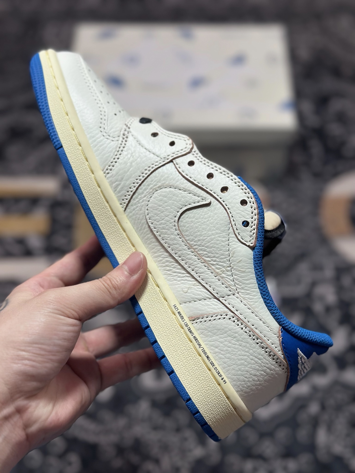 优选 原装级别Fragment x Travis Scott x Air Jordan 1 AJ1乔1 TS 藤原浩联名倒钩 DM7866-104-Chinese UA Cheap High Quatity Brand Clothes Bags handbags Sneakers wholesale wholesaler seller from China Factory suppliers Fashion Clothing Shoes best Quality Beautiful Price 优选 原装级别Fragment x Travis Scott x Air Jordan 1 AJ1乔1 TS 藤原浩联名倒钩 DM7866-104