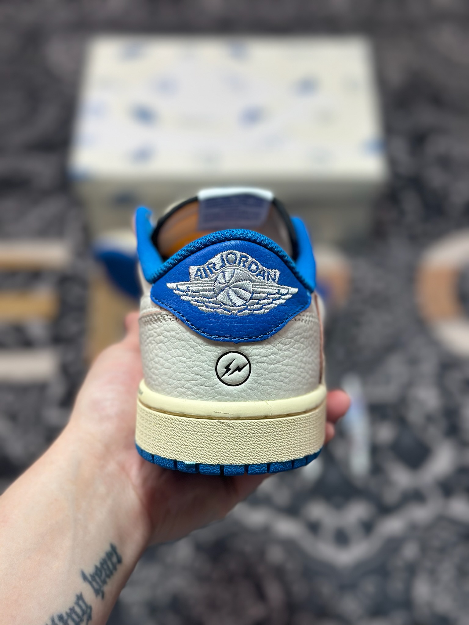 优选 原装级别Fragment x Travis Scott x Air Jordan 1 AJ1乔1 TS 藤原浩联名倒钩 DM7866-104-Chinese UA Cheap High Quatity Brand Clothes Bags handbags Sneakers wholesale wholesaler seller from China Factory suppliers Fashion Clothing Shoes best Quality Beautiful Price 优选 原装级别Fragment x Travis Scott x Air Jordan 1 AJ1乔1 TS 藤原浩联名倒钩 DM7866-104