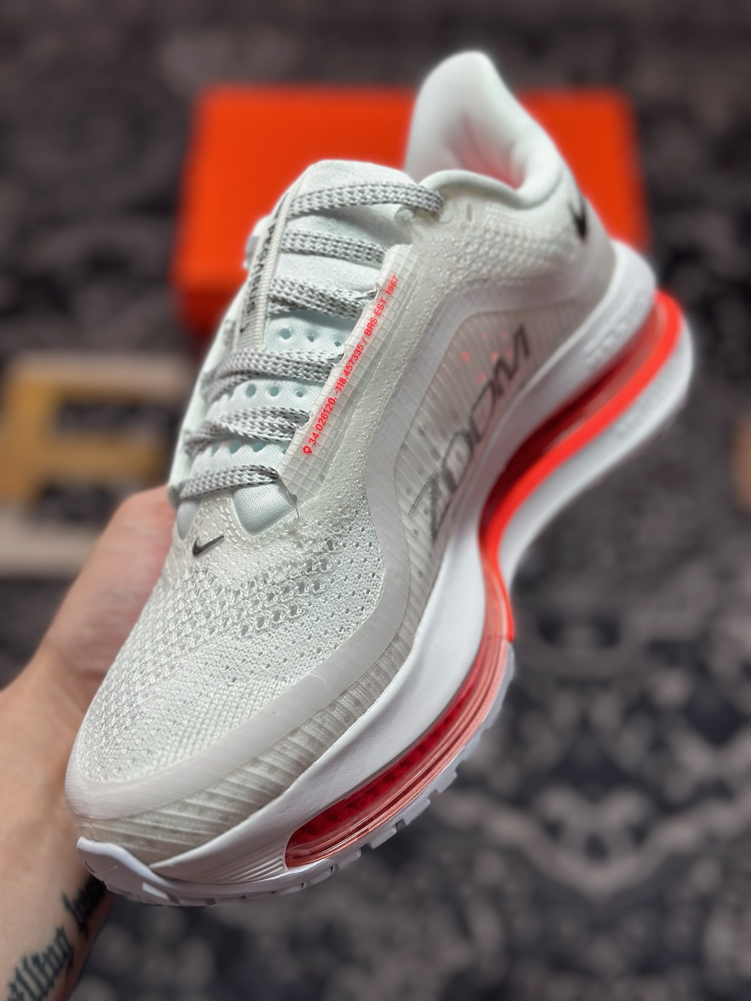 0 原装级别 NIKE PEGASUS PREMIUM耐克飞马公路跑步鞋  HQ2592-101