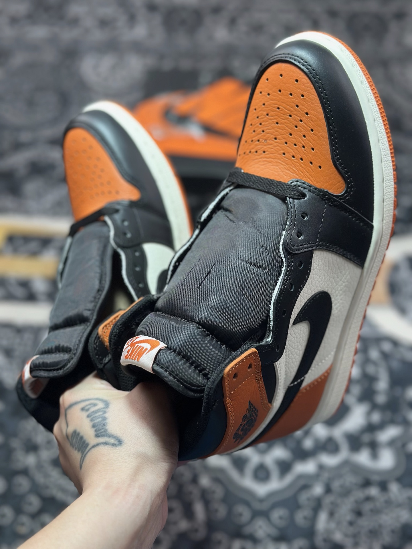 原装级别 Jordan Air Jordan 1 “Shattered Backboard”柔软舒适 防滑耐磨 高帮 复古篮球鞋 通用 橙色 DZ5485-008