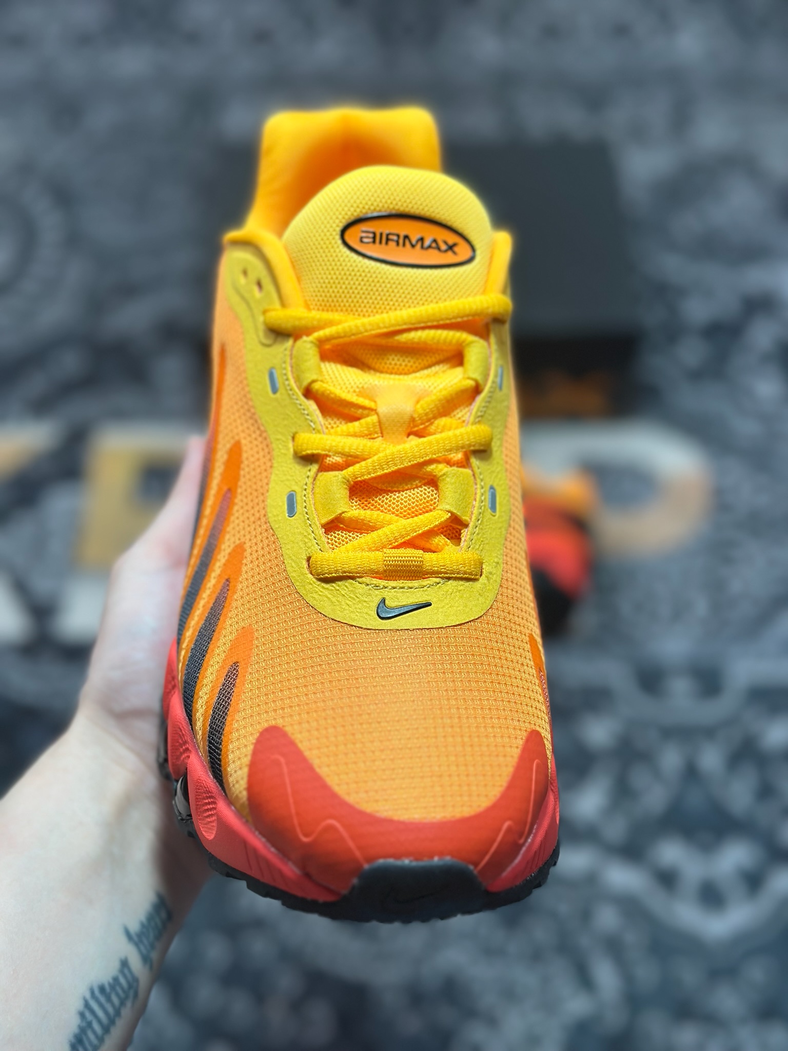 原装级别 Nk Air Max Dn8 耐克运动舒适减震气垫跑步鞋 HF5509-002