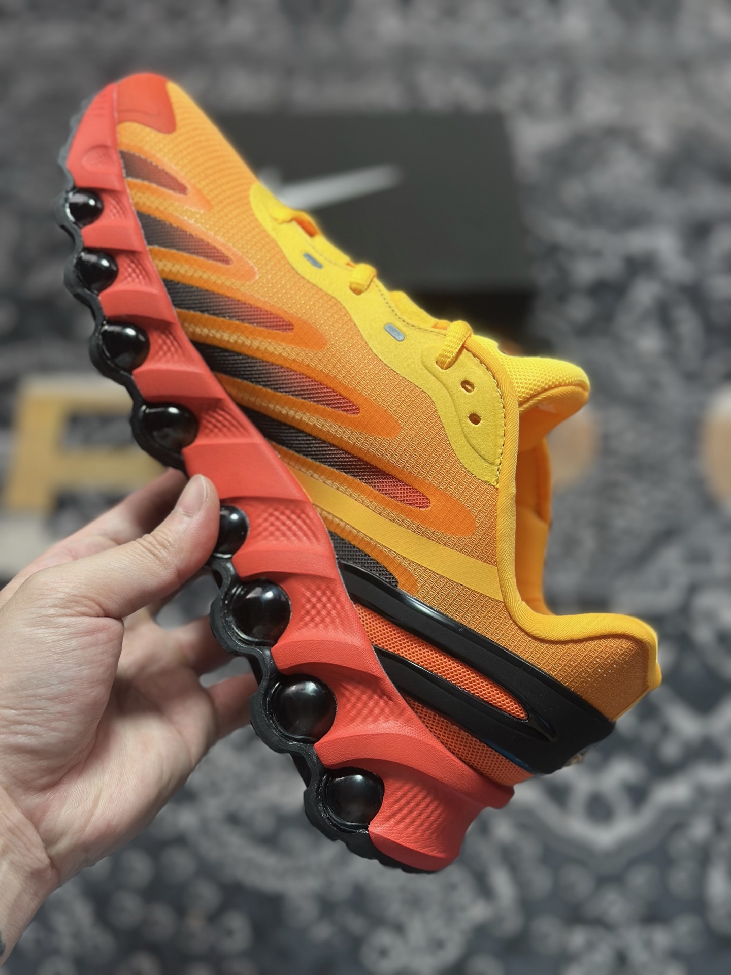 原装级别 Nk Air Max Dn8 耐克运动舒适减震气垫跑步鞋 HF5509-002