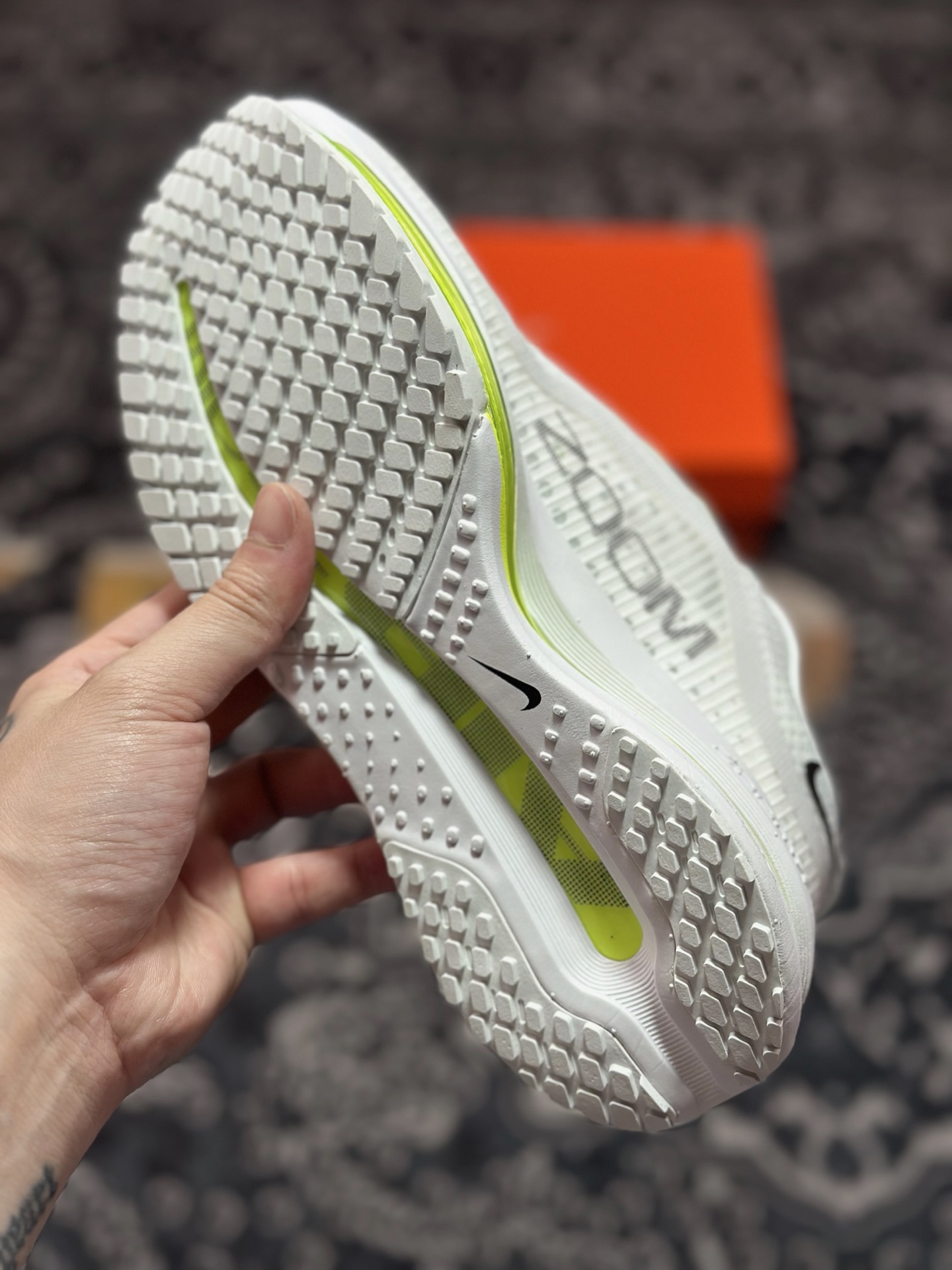 原装级别 NIKE PEGASUS PREMIUM耐克飞马公路跑步鞋 HQ2592-100