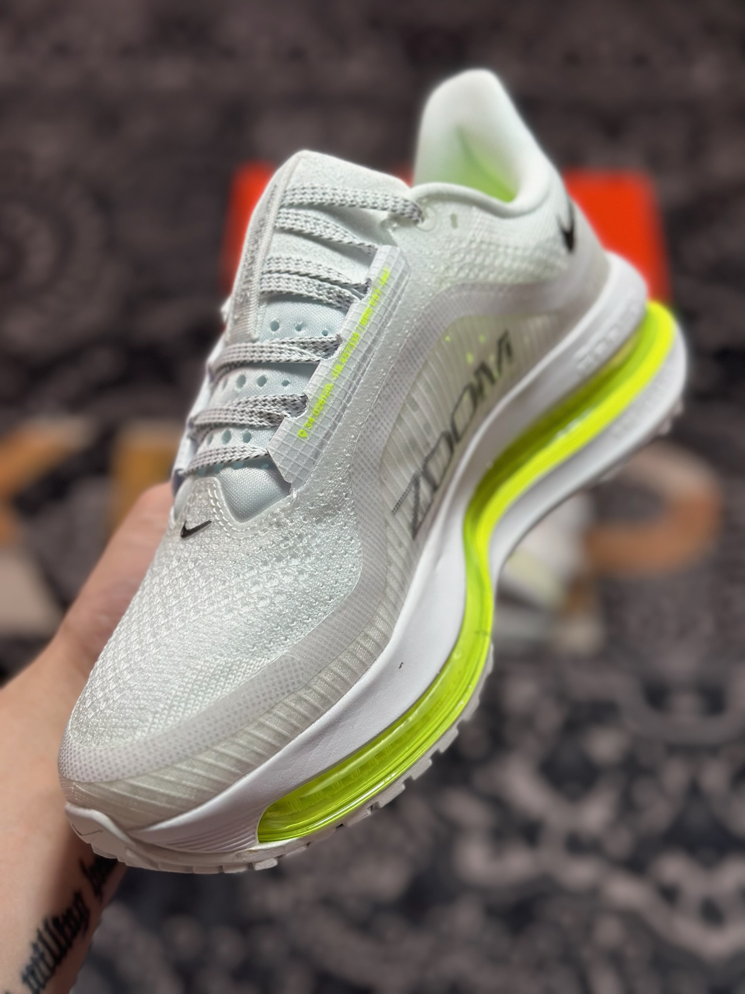 原装级别 NIKE PEGASUS PREMIUM耐克飞马公路跑步鞋 HQ2592-100