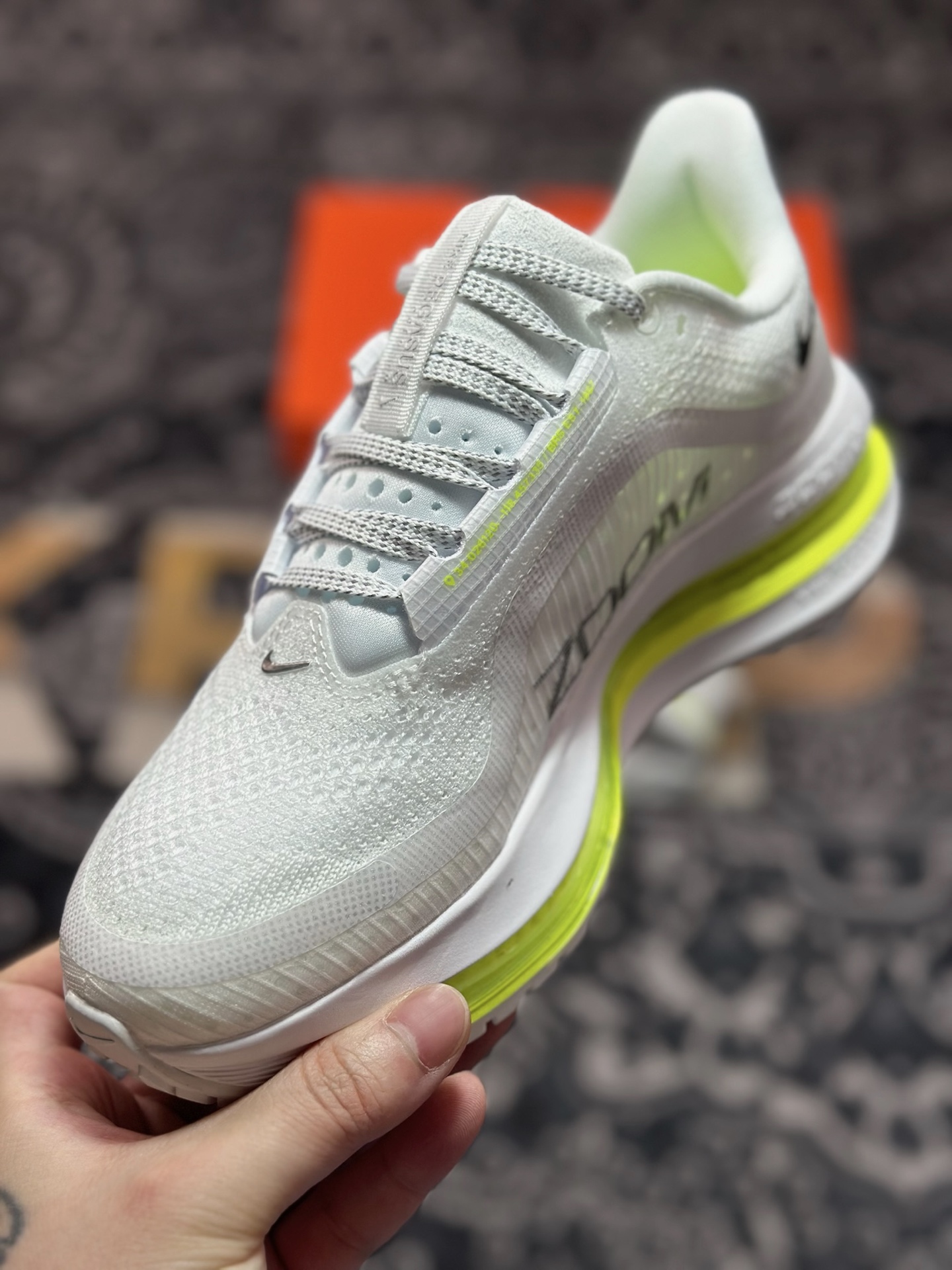 原装级别 NIKE PEGASUS PREMIUM耐克飞马公路跑步鞋 HQ2592-100