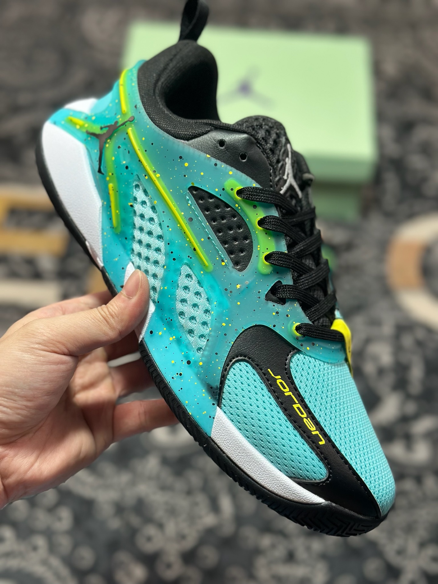 原装级别 Jordan Heir系列 Seattle Rotary 柔软舒适 防滑耐磨 低帮 篮球鞋 男 蓝黑